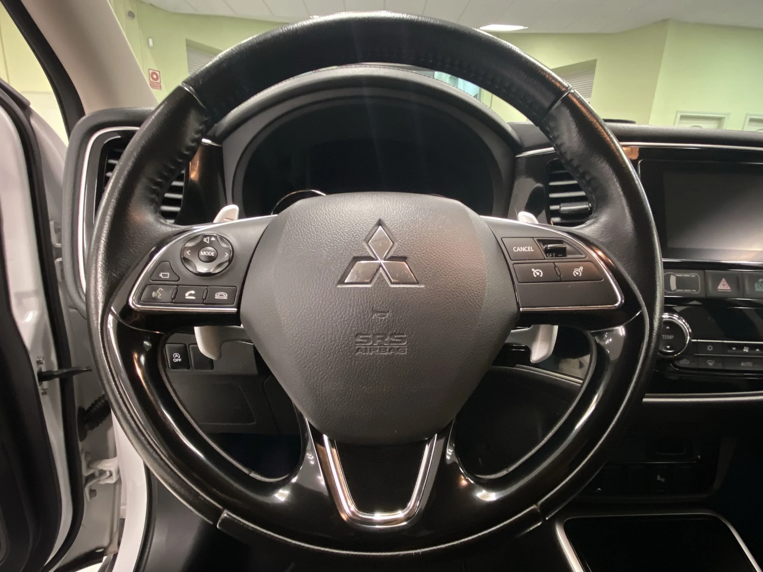 Mitsubishi Outlander 200 MPI Motion CVT 2WD 110 kW (150 CV) - Foto 11