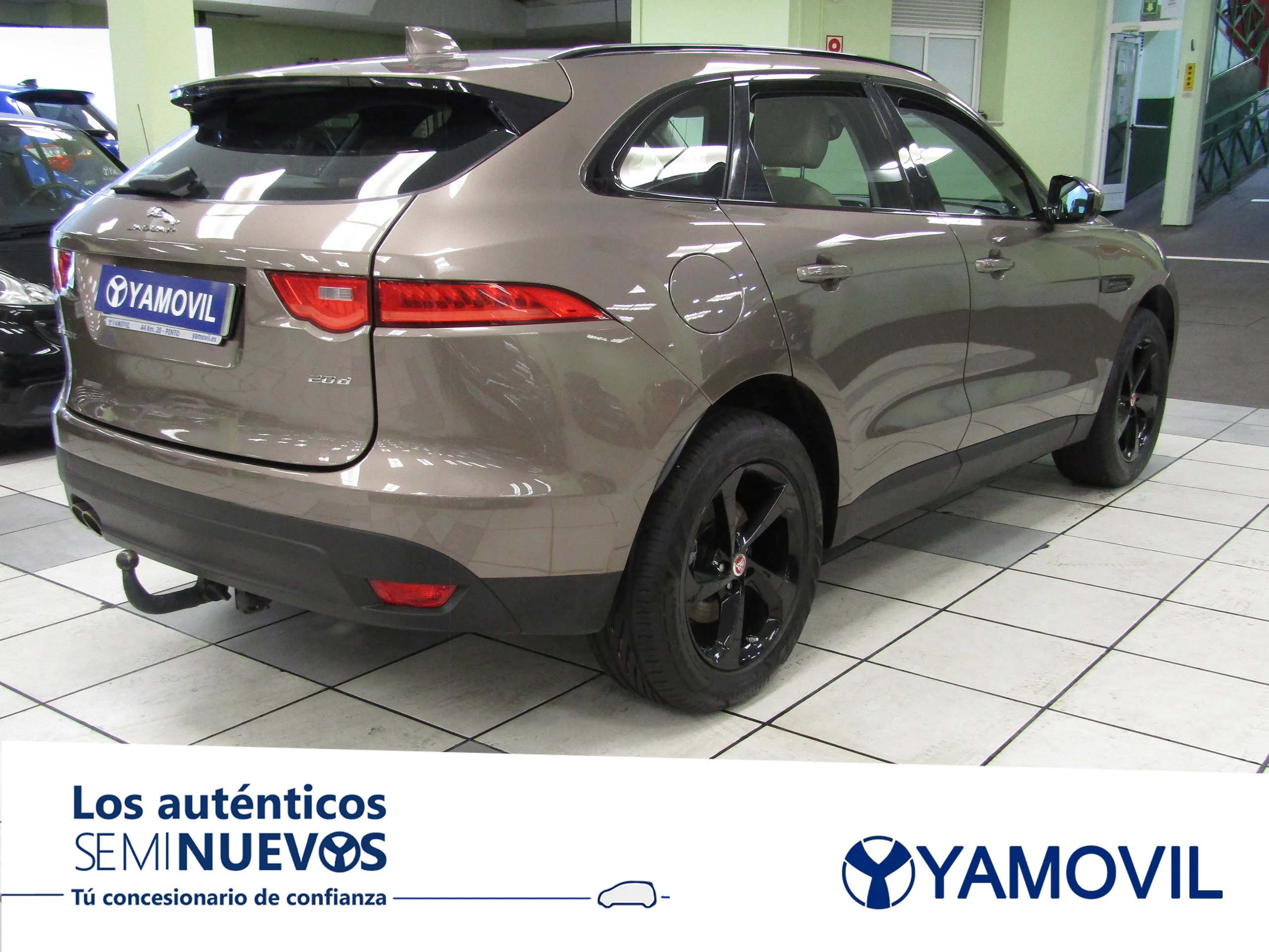 Jaguar F-Pace 2.0L i4D Prestige AWD 132 kW (180 CV) - Foto 4