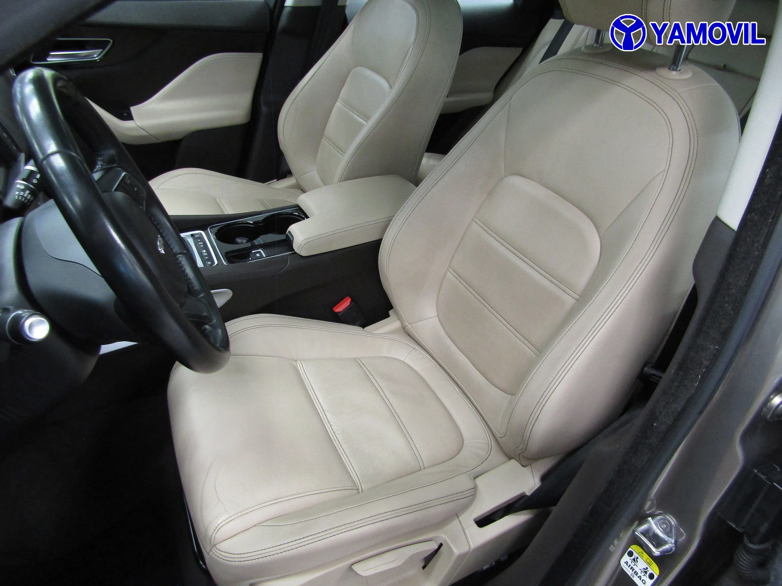 Jaguar F-Pace 2.0L i4D Prestige AWD 132 kW (180 CV) - Foto 13