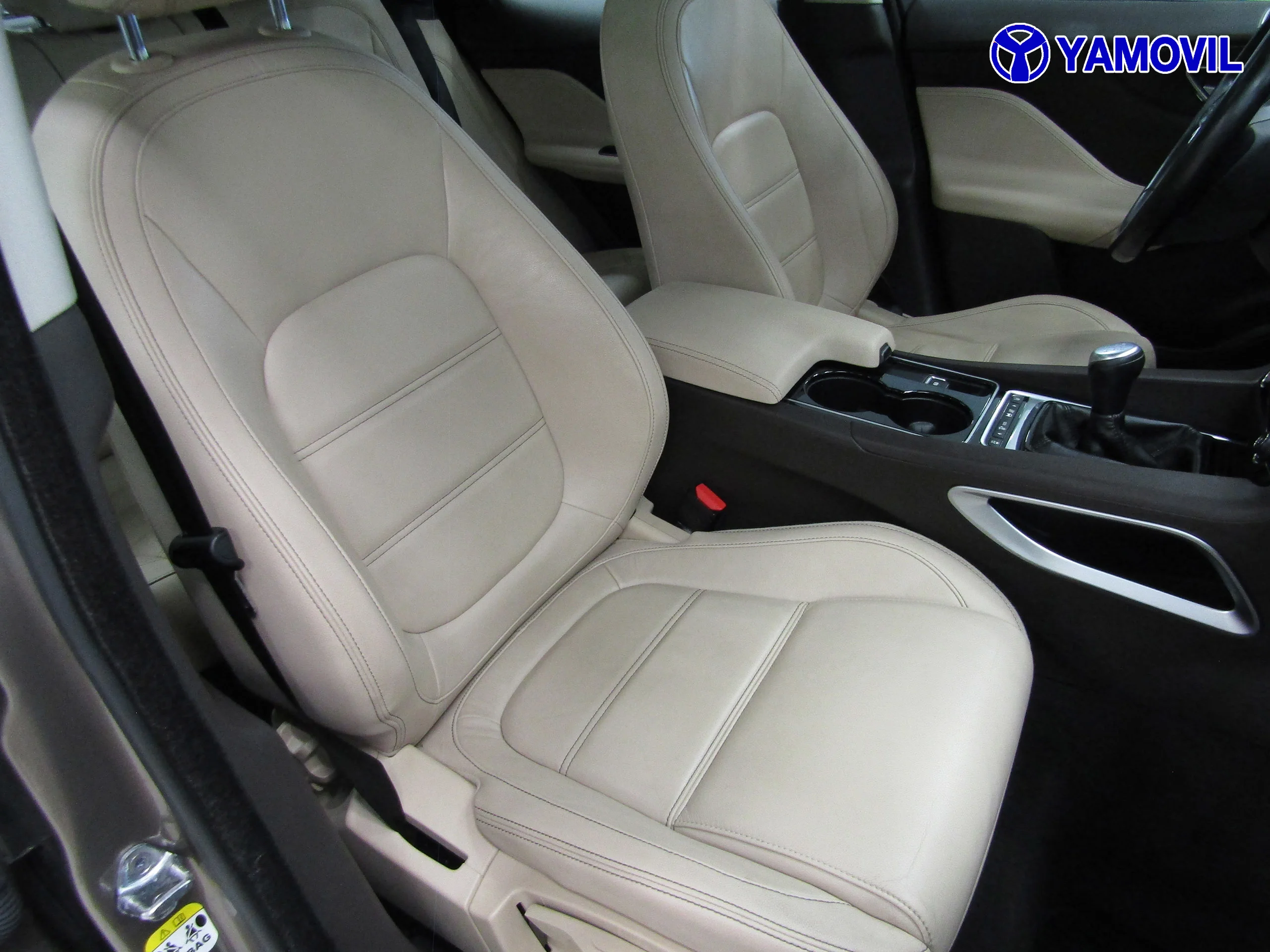 Jaguar F-Pace 2.0L i4D Prestige AWD 132 kW (180 CV) - Foto 15