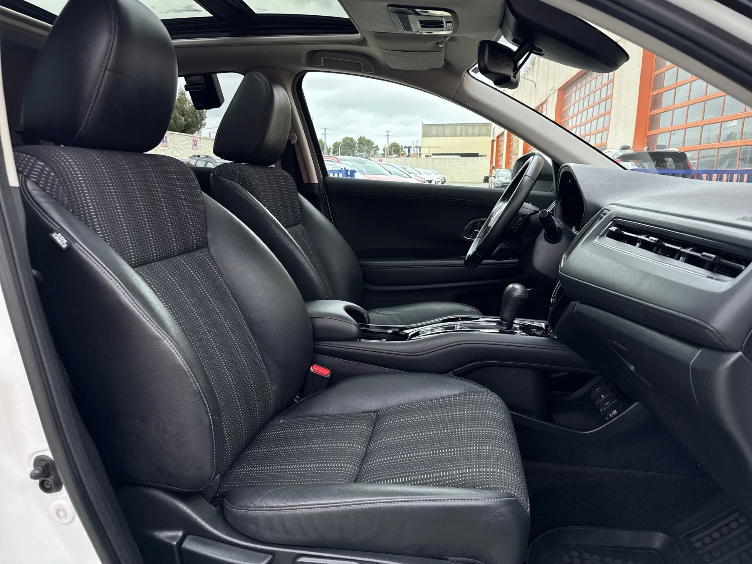 Honda HR-V 1.5 i-VTEC Executive CVT 96 kW (130 CV) - Foto 23