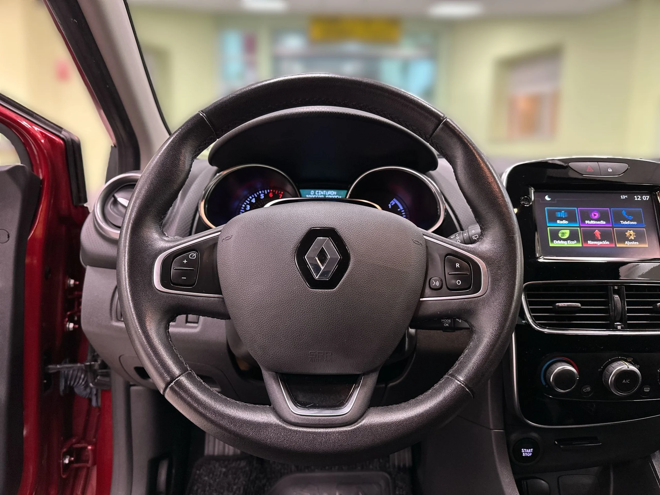 Renault Clio Limited 1.2 16v 55 kW (75 CV) - Foto 10