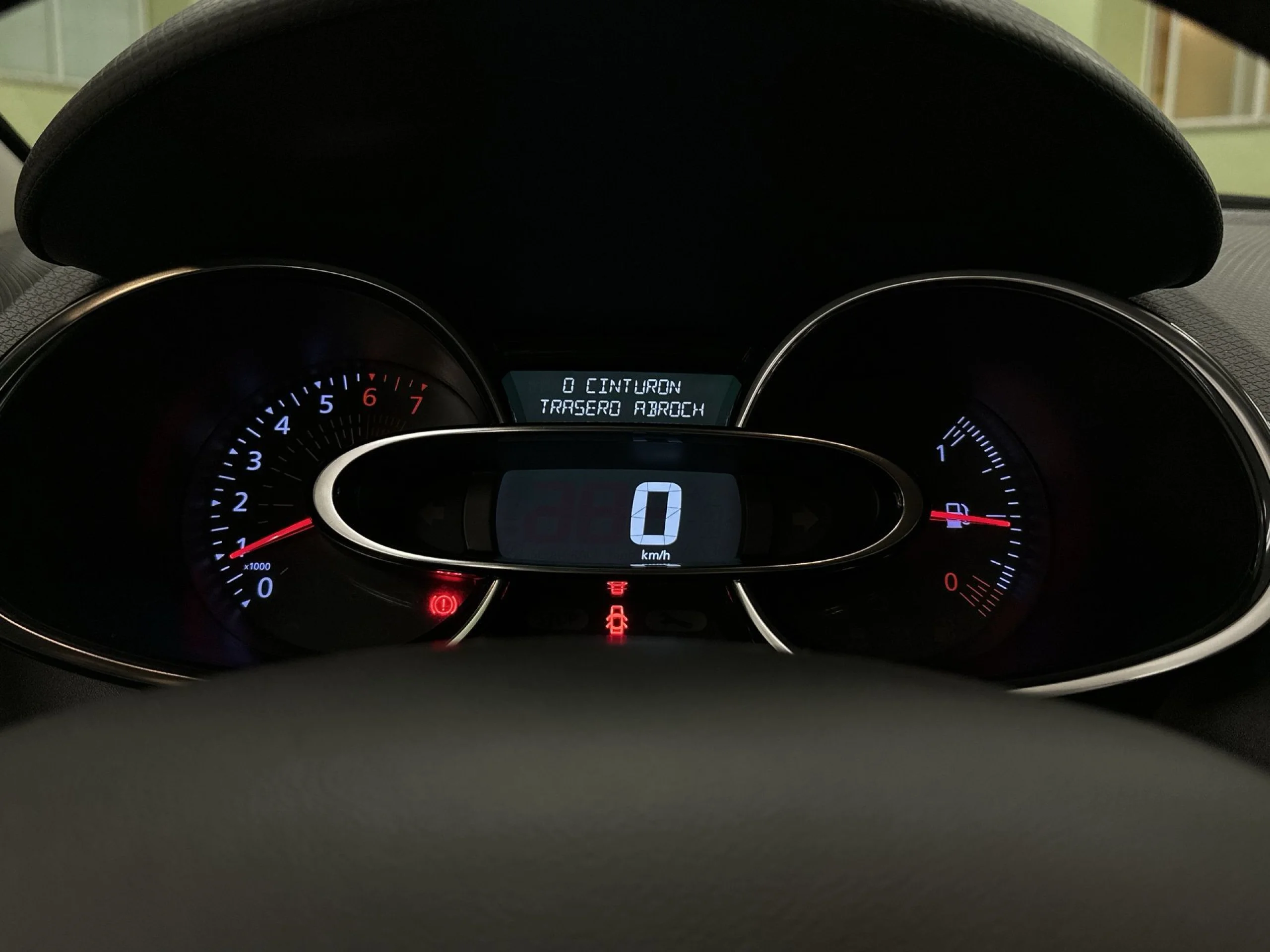 Renault Clio Limited 1.2 16v 55 kW (75 CV) - Foto 11