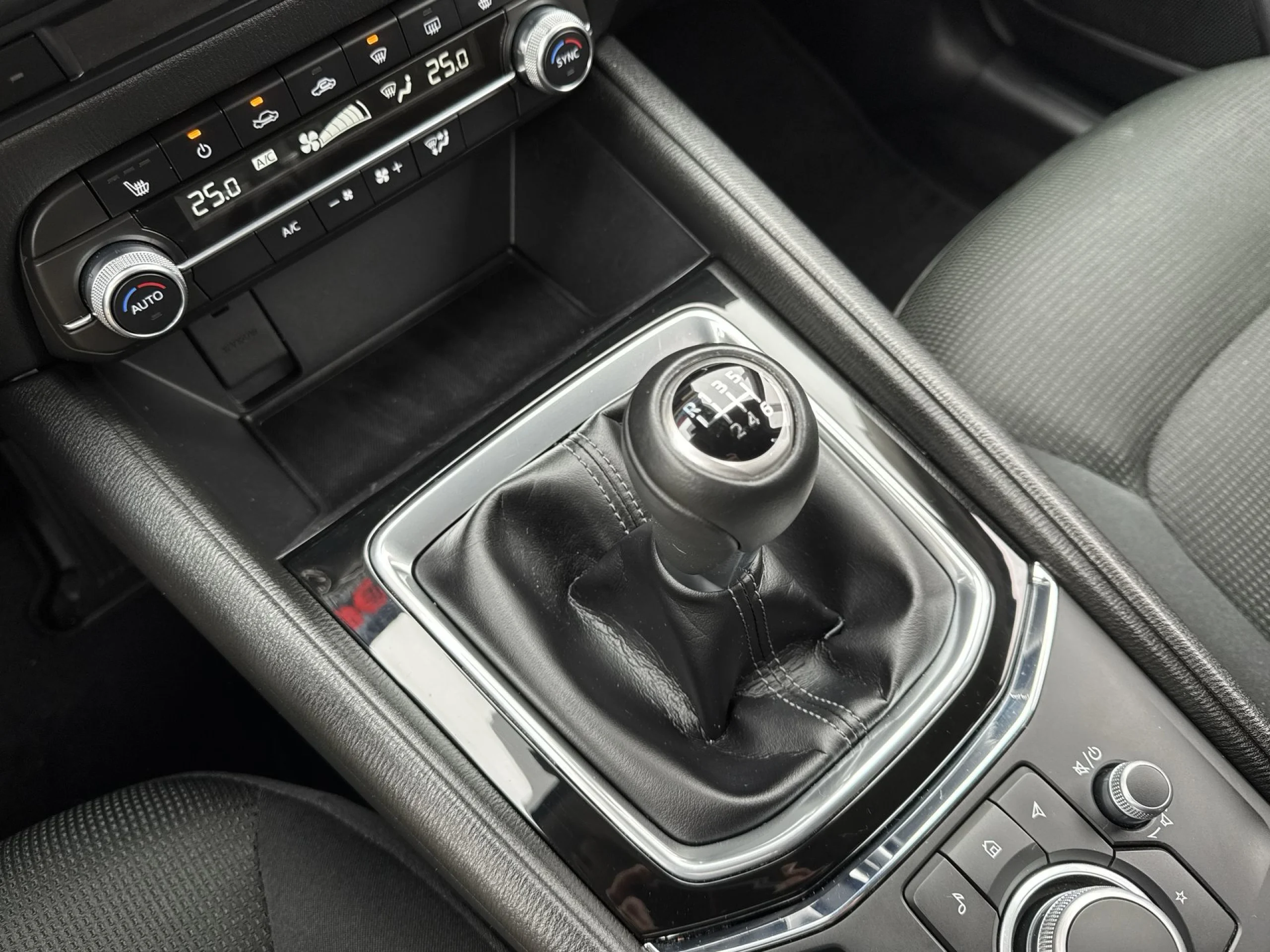 Mazda CX-5 2.0 E-SKYACTIV-G MHEV Advantage 121 kW (165 CV) - Foto 20