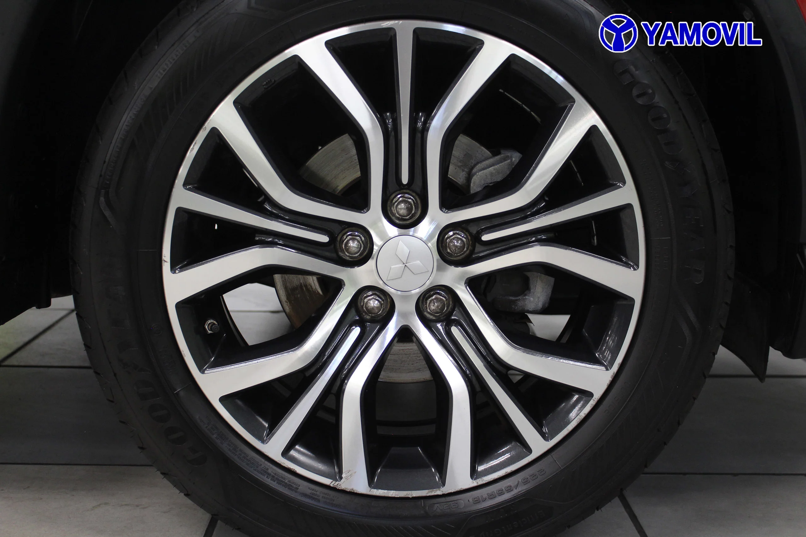 Mitsubishi Outlander 200 MPI Motion CVT 2WD 110 kW (150 CV) - Foto 9