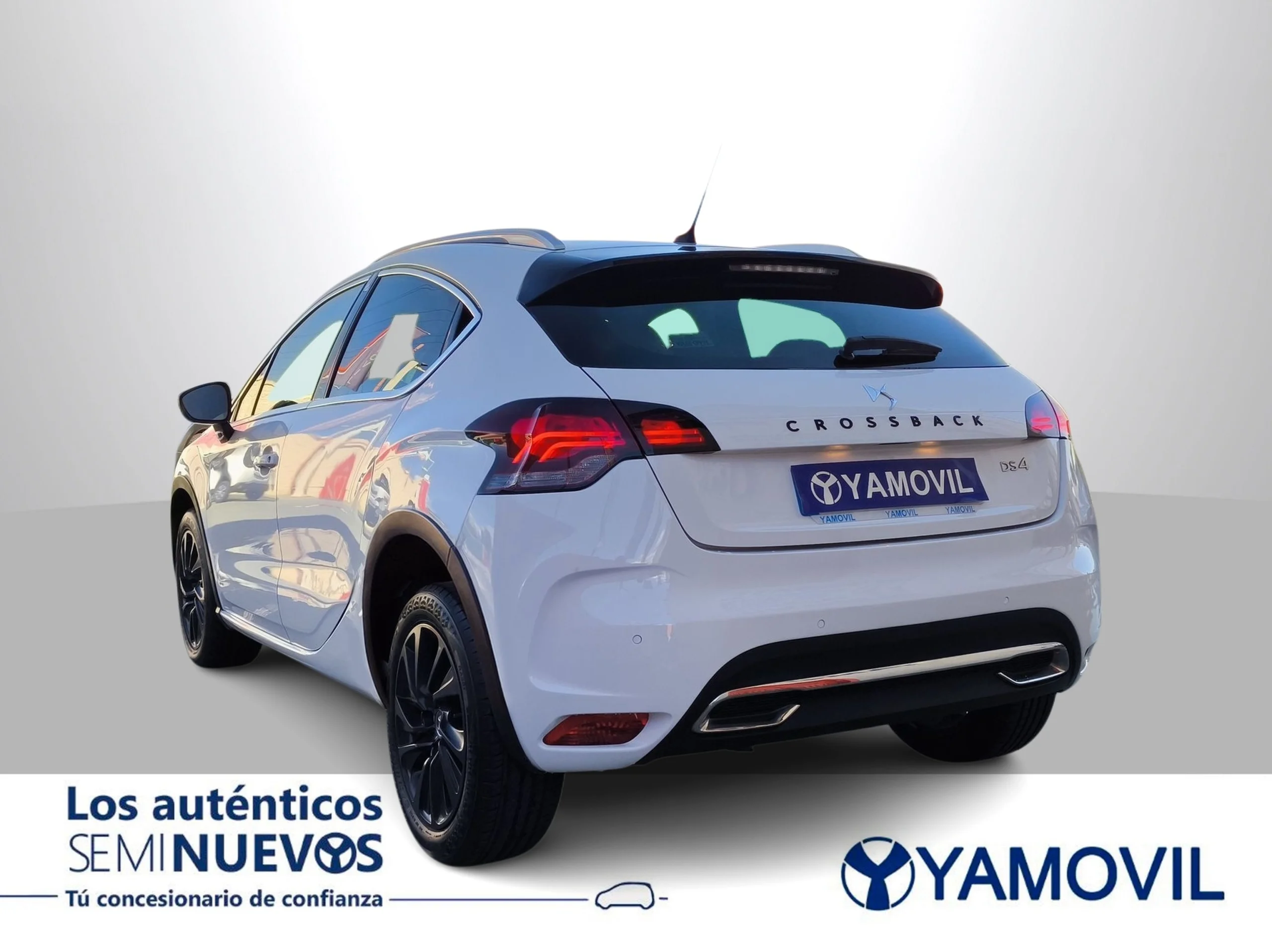 DS DS 4 Crossback 1.2 PureTech SANDS Style 96 kW (131 CV) - Foto 4