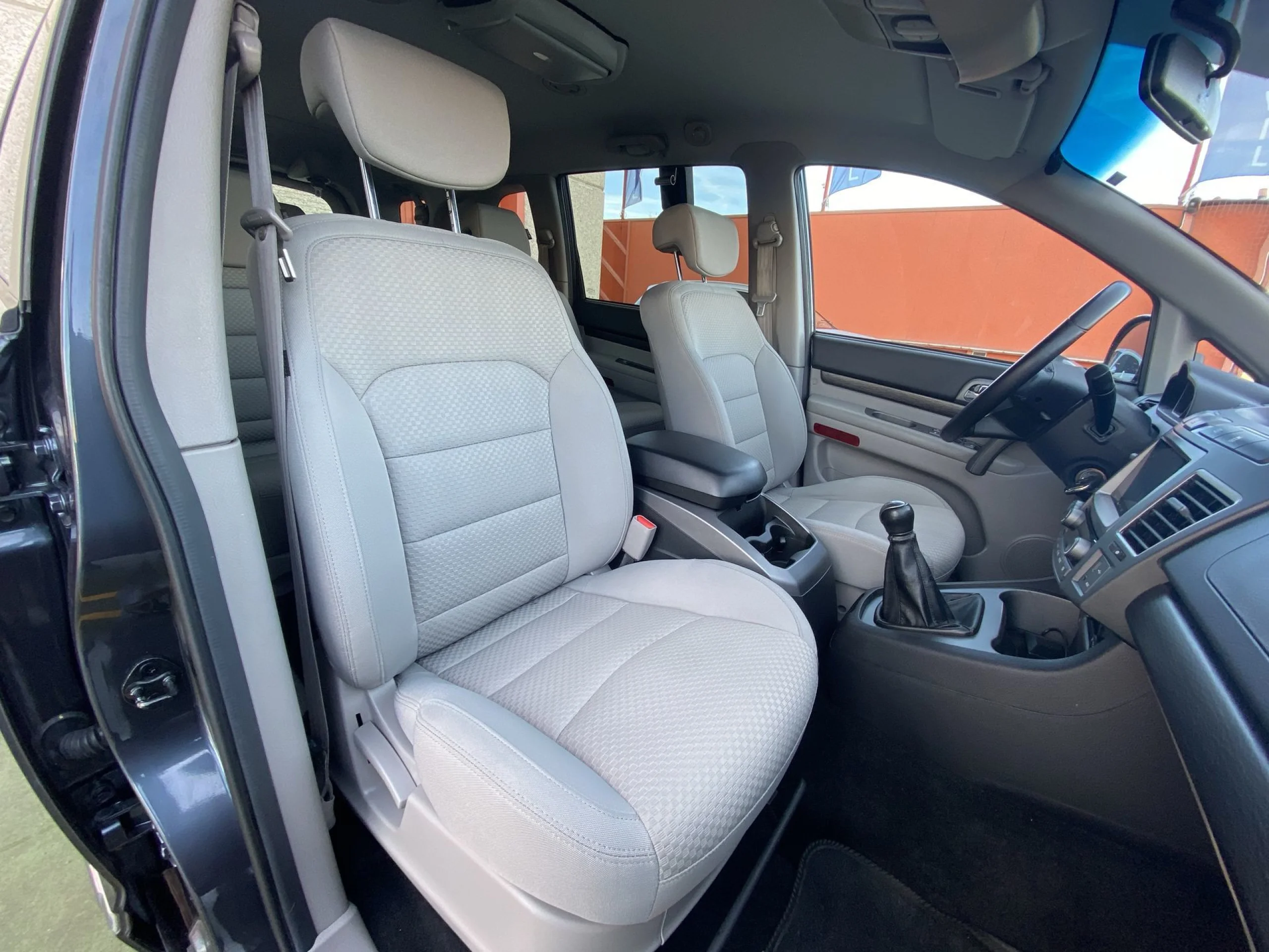 SsangYong Rodius D22T Premium 131 kW (178 CV) - Foto 21