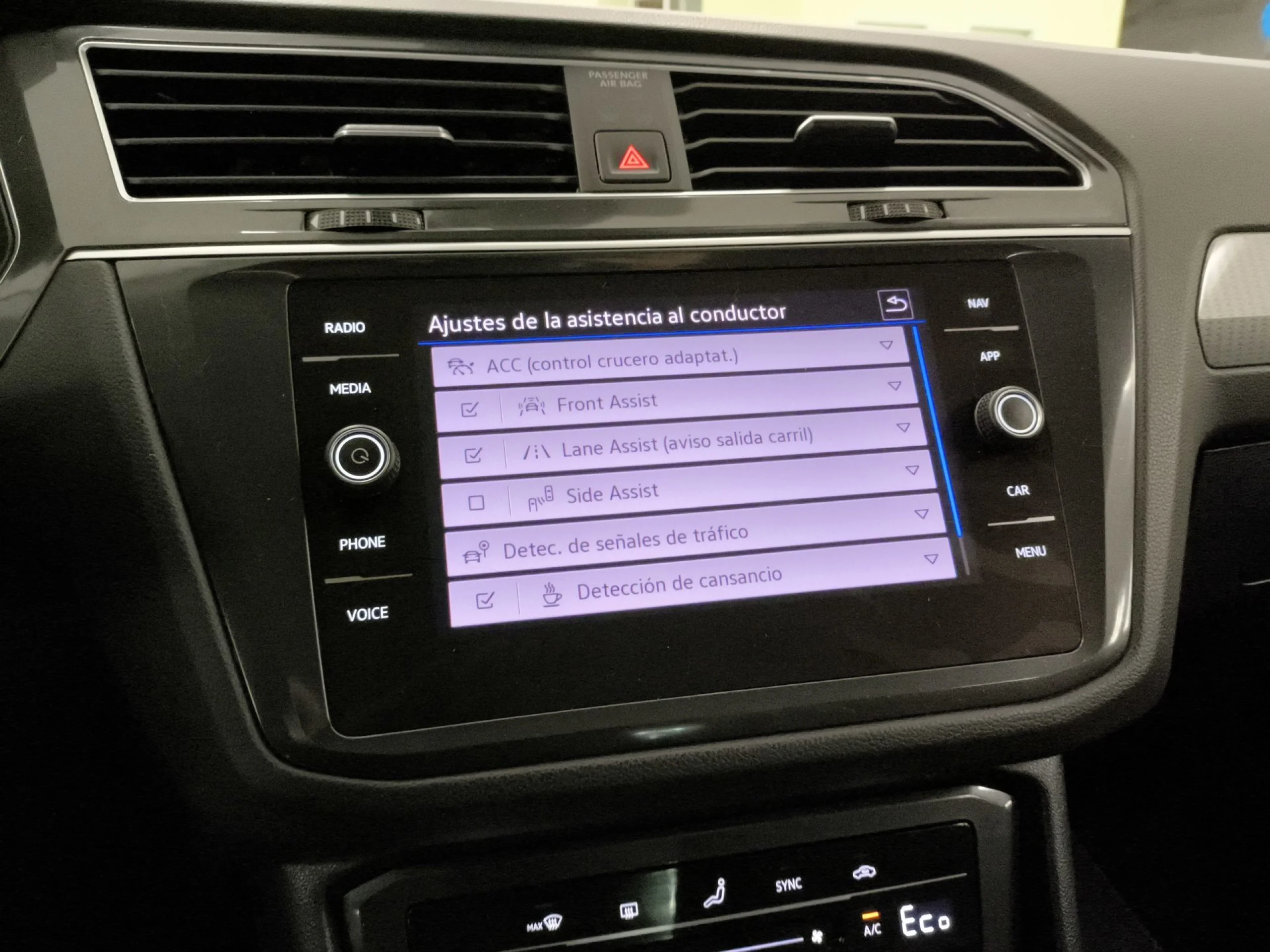 Volkswagen Tiguan Life 1.4 TSI eHybrid 180 kW (245 CV) DSG - Foto 13