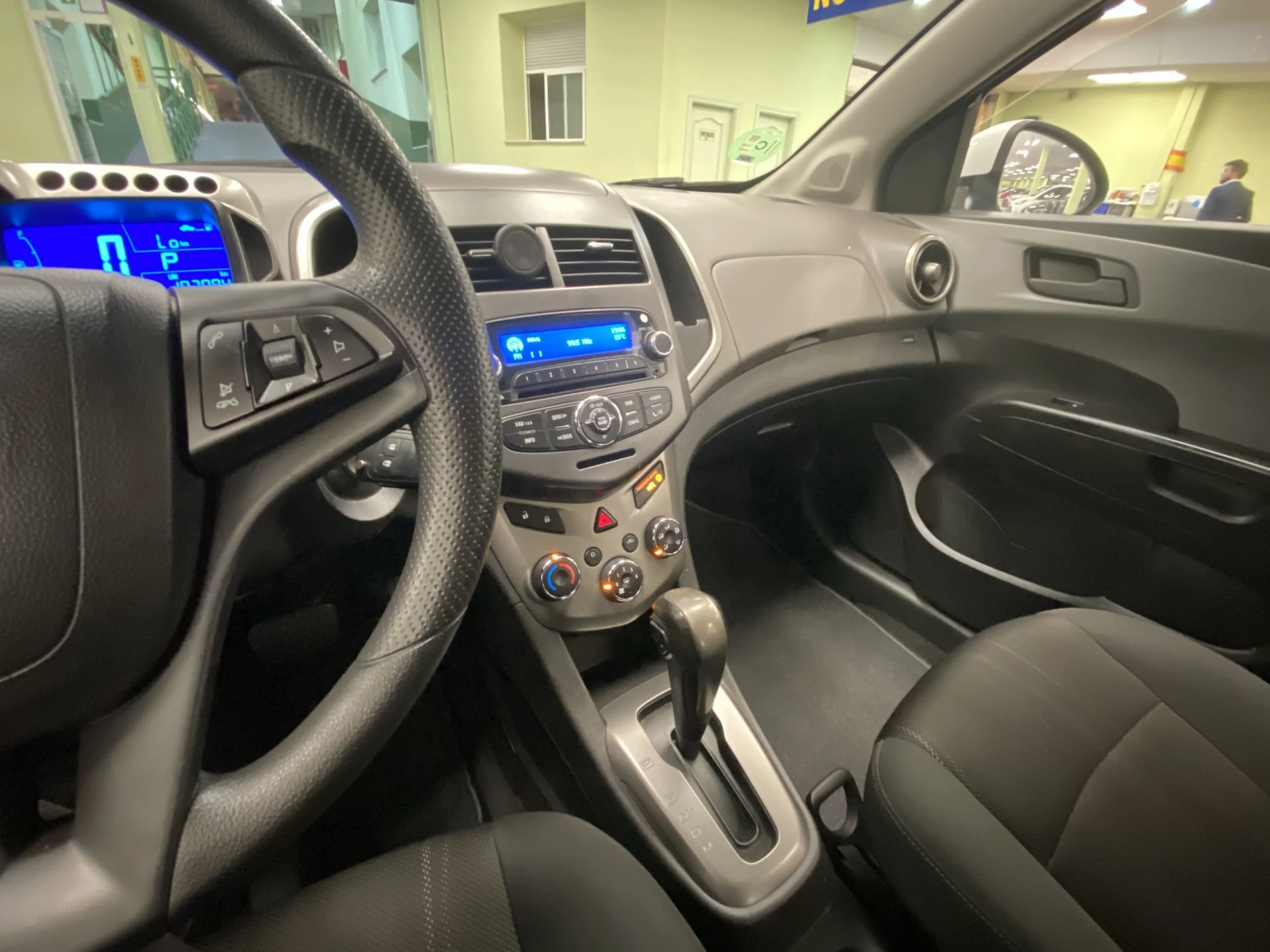 Chevrolet Aveo 1.4 16v LT+ Auto 74 kW (100 CV) - Foto 16