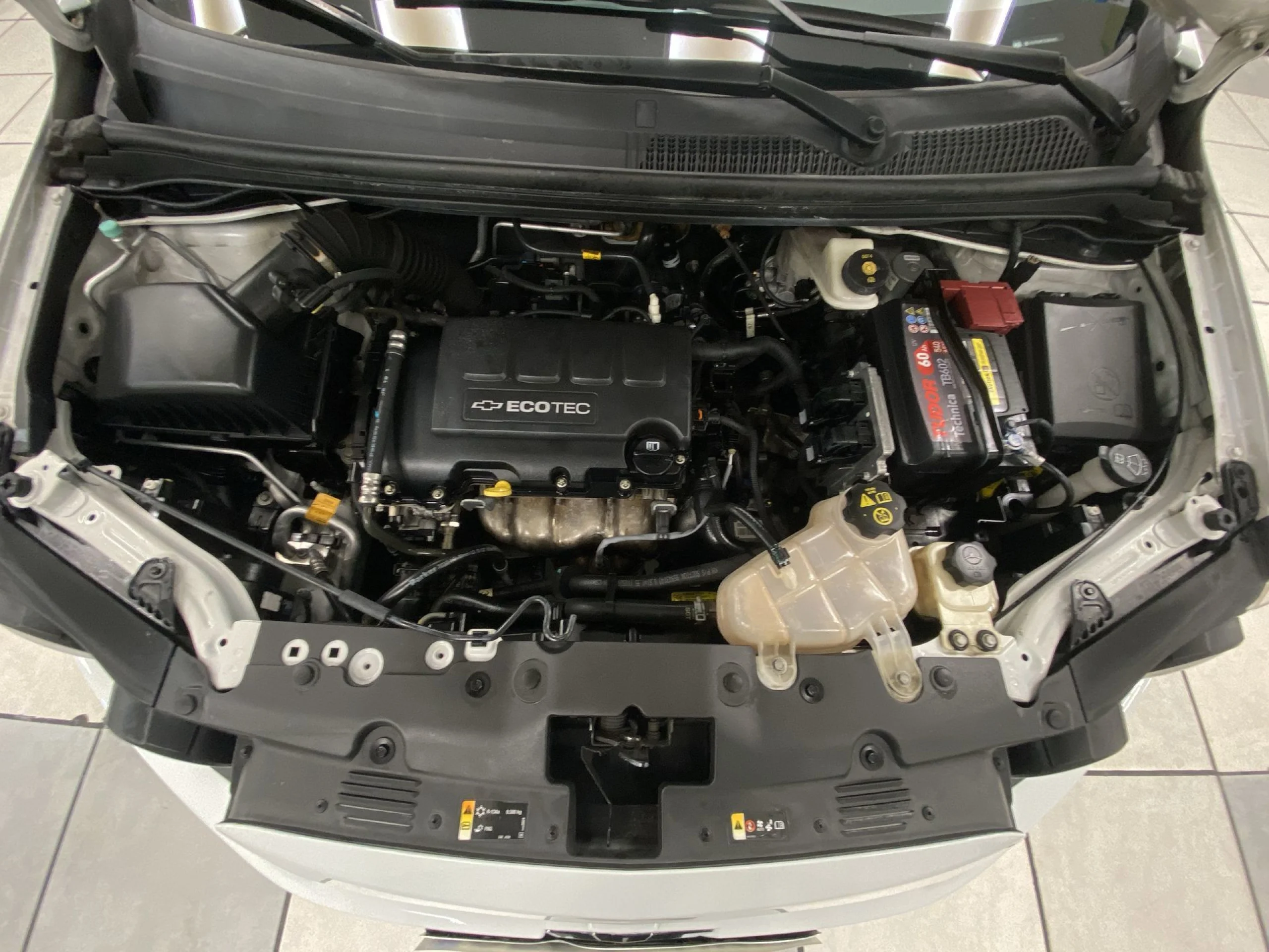 Chevrolet Aveo 1.4 16v LT+ Auto 74 kW (100 CV) - Foto 20