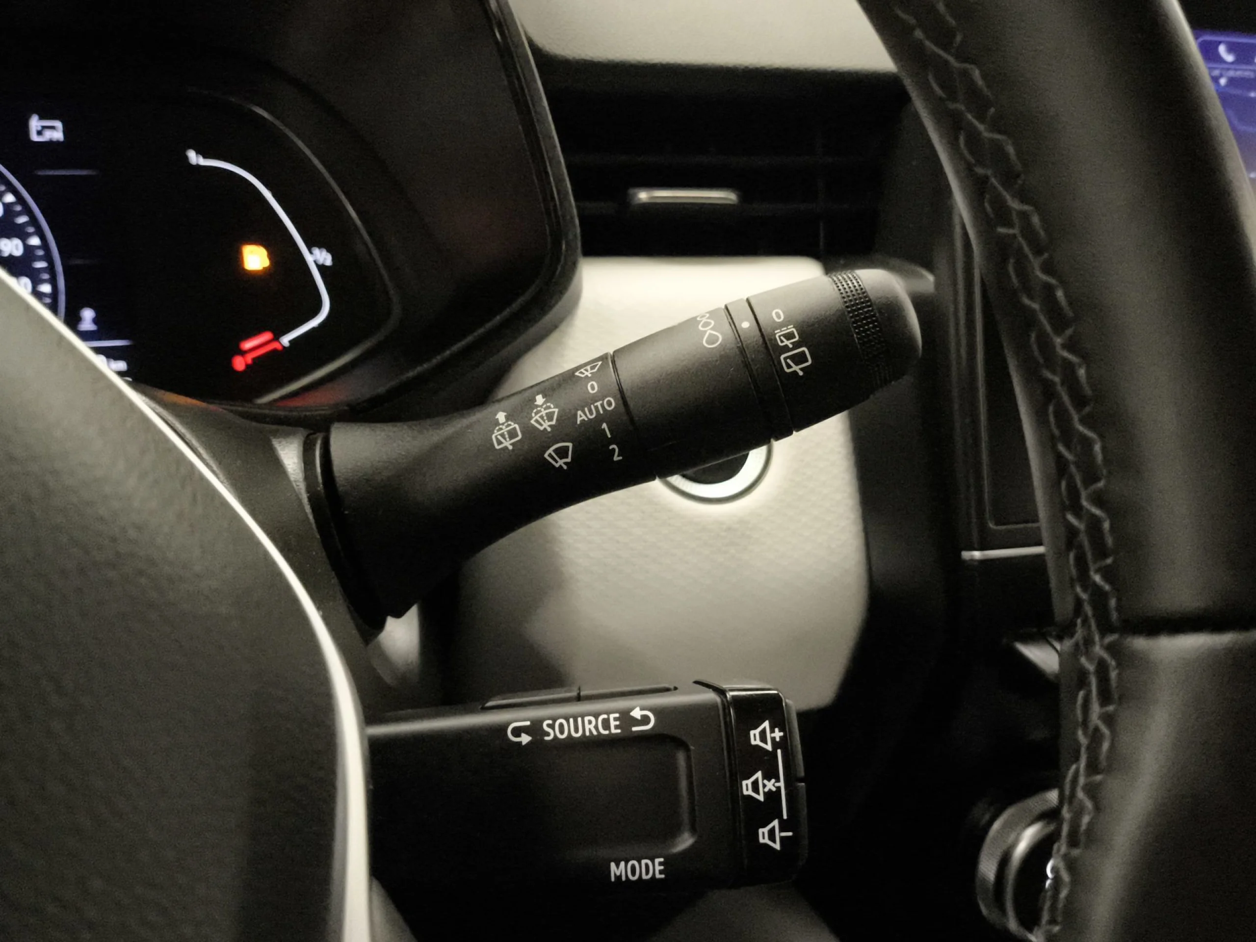 Renault Clio Zen TCe 66 kW (90 CV) - Foto 17