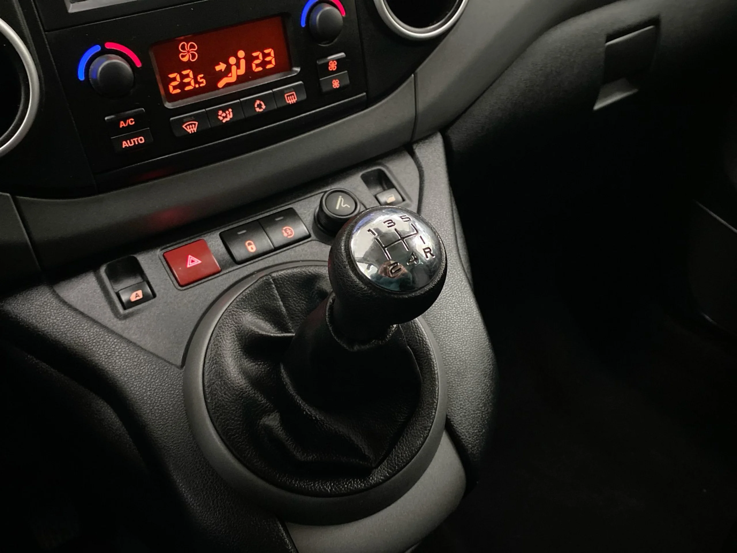 Citroen Berlingo Multispace XTR Plus BlueHDi 74 kW (100 CV) - Foto 15