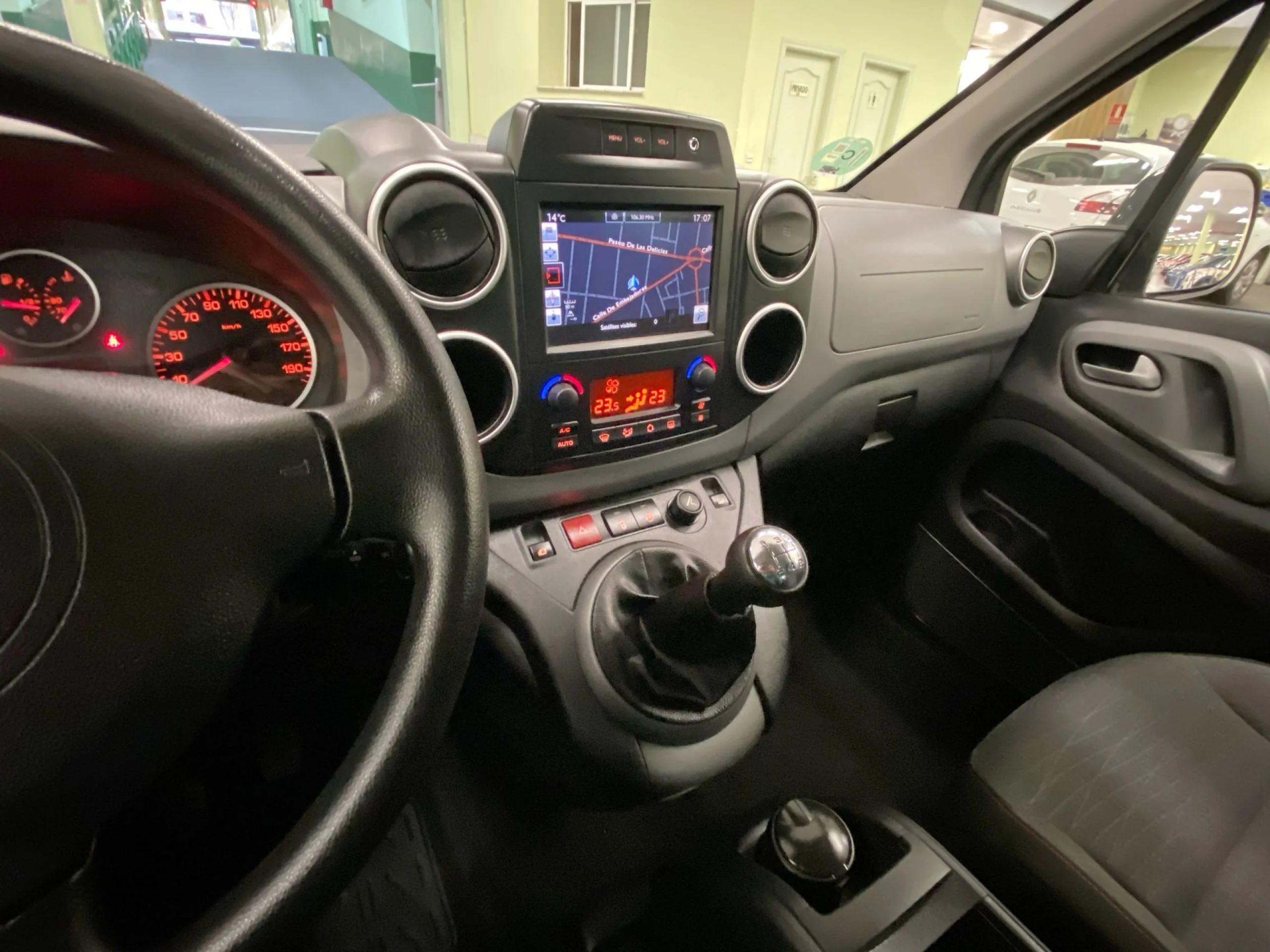 Citroen Berlingo Multispace XTR Plus BlueHDi 74 kW (100 CV) - Foto 16