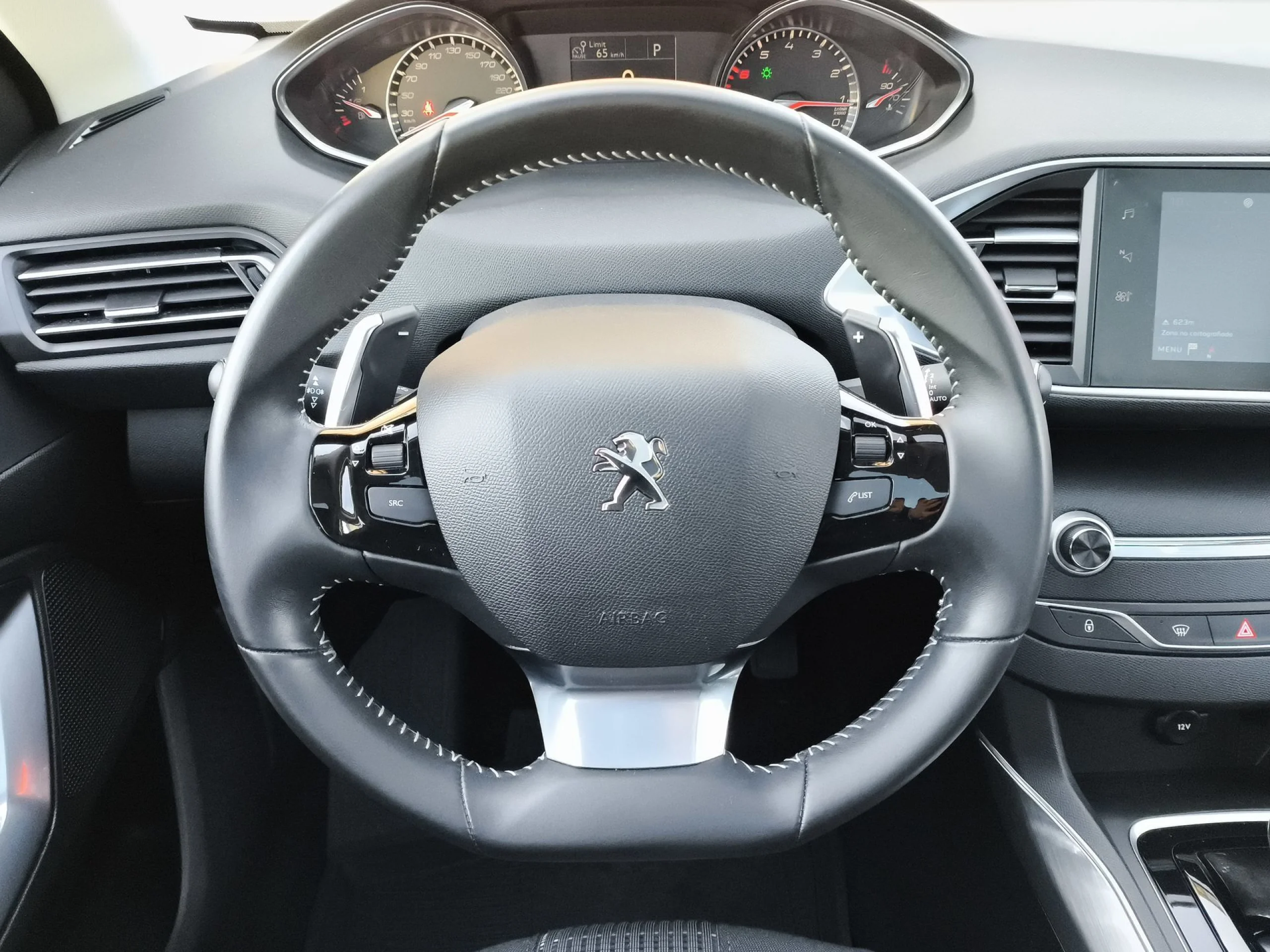 Peugeot 308 PureTech 130 SANDS Allure EAT8 96 kW (130 CV) - Foto 11