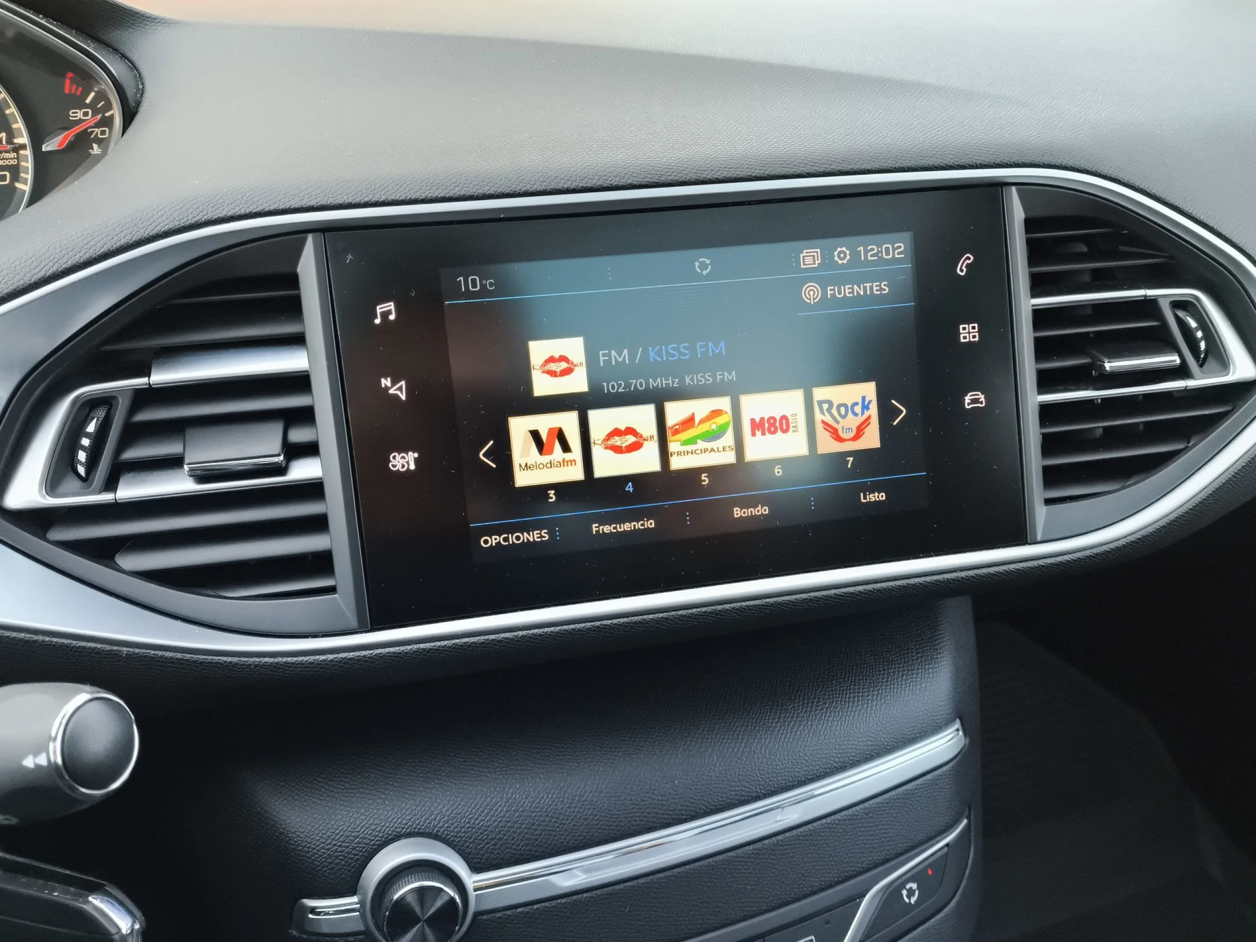 Peugeot 308 PureTech 130 SANDS Allure EAT8 96 kW (130 CV) - Foto 13