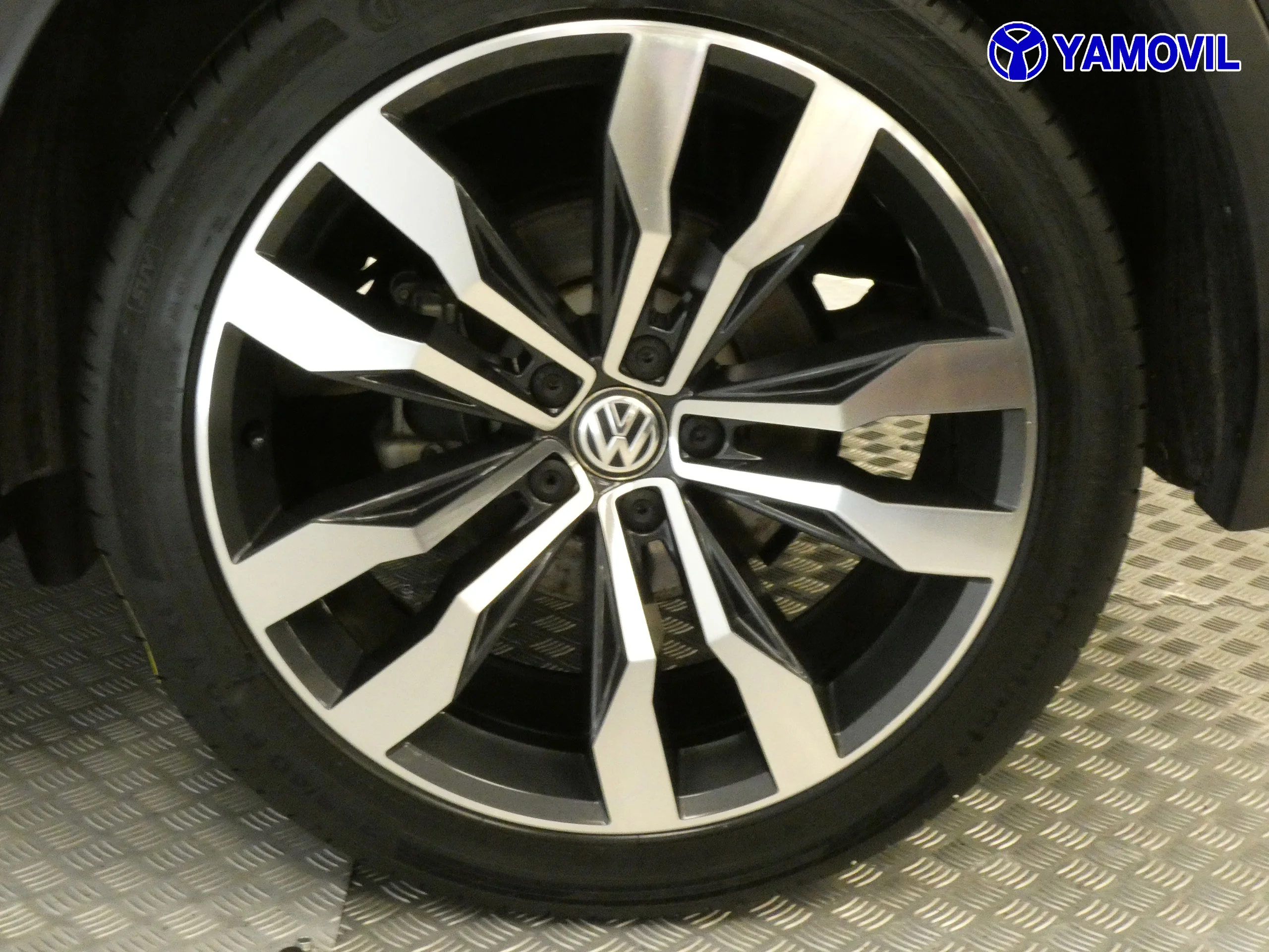 Volkswagen Tiguan 2.0 TDI RLINE BMT 4x2 5P - Foto 11
