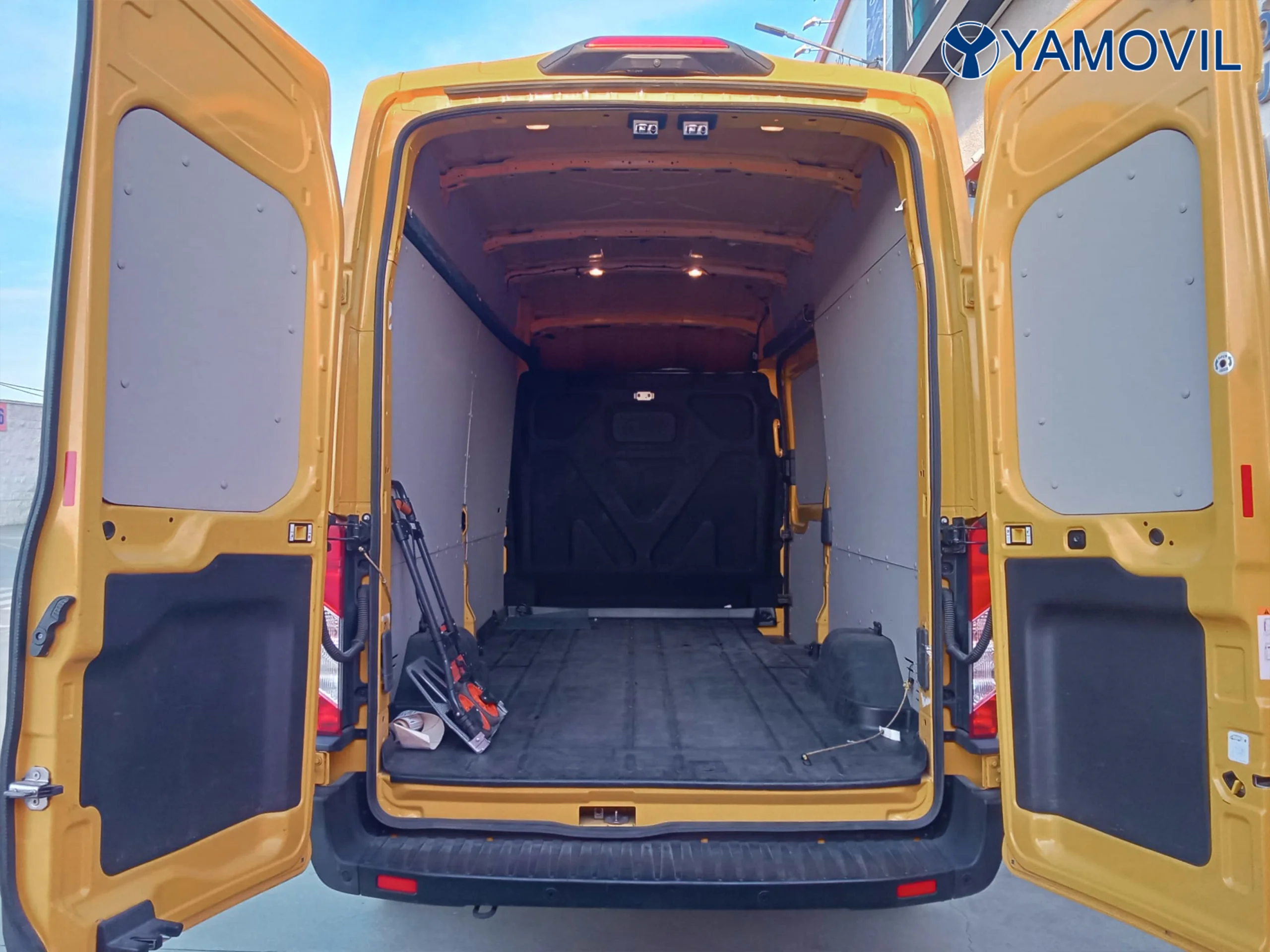 Ford Transit Furgon 350 L3 Trend RWD 135 kW (184 CV) - Foto 7