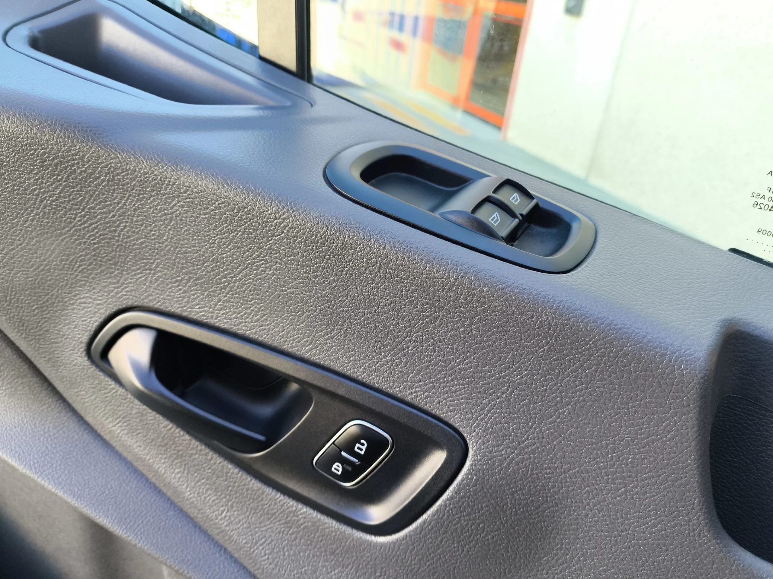 Ford Transit Furgon 350 L3 Trend RWD 135 kW (184 CV) - Foto 13