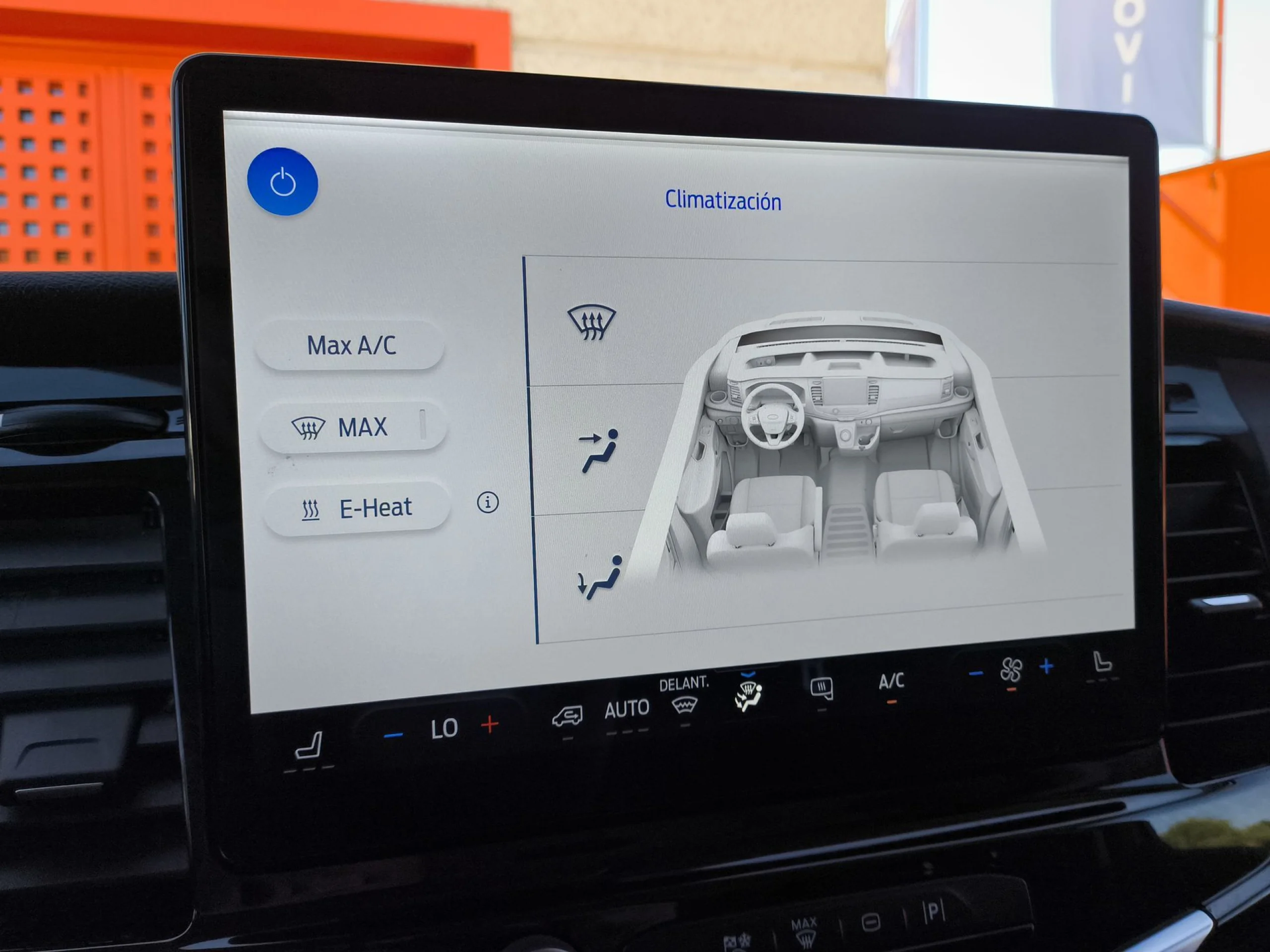 Ford Transit Furgon 350 L3 Trend RWD 135 kW (184 CV) - Foto 26