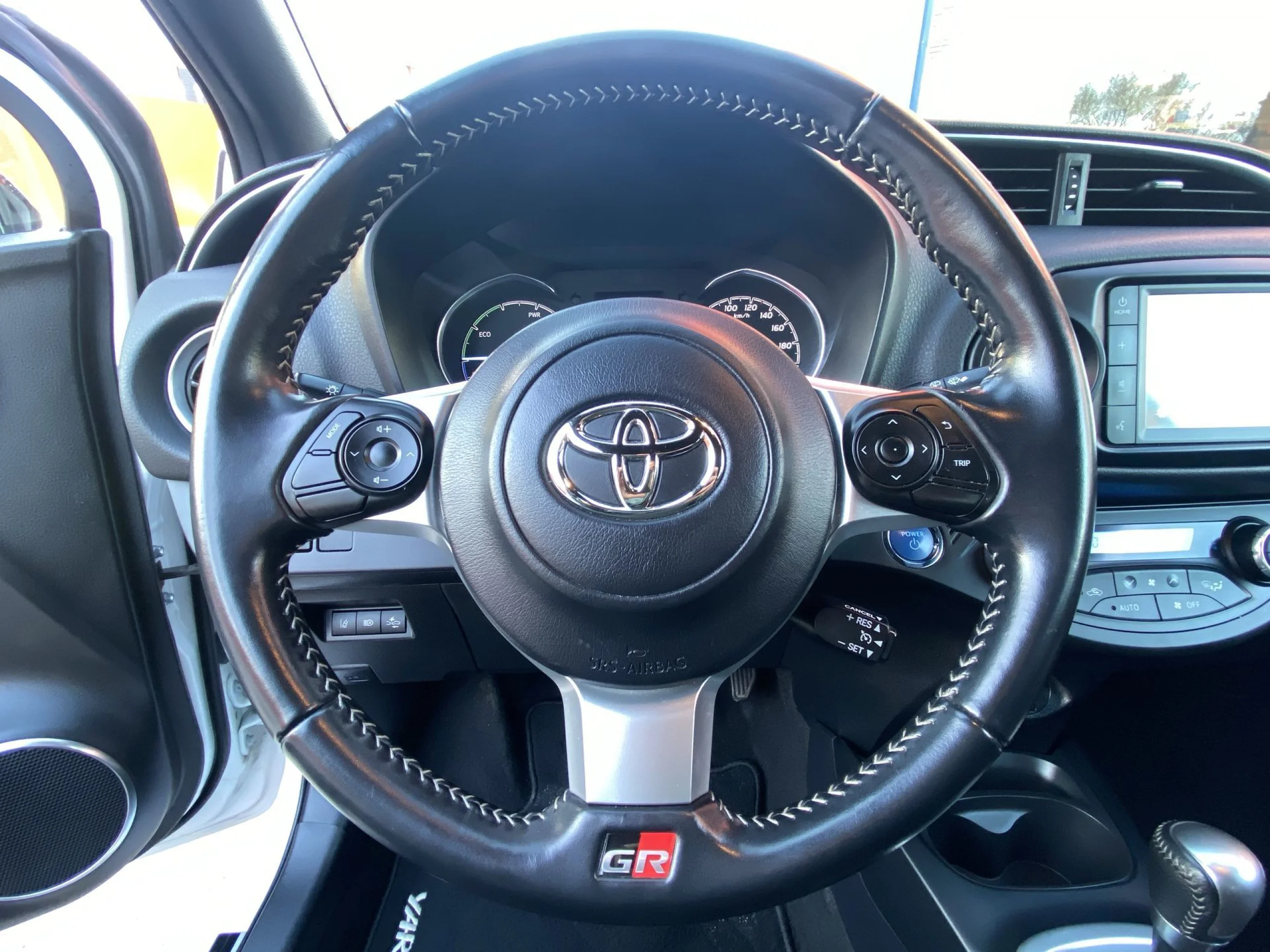 Toyota Yaris 1.5 Hybrid GR-Sport 74 kW (100 CV) - Foto 11