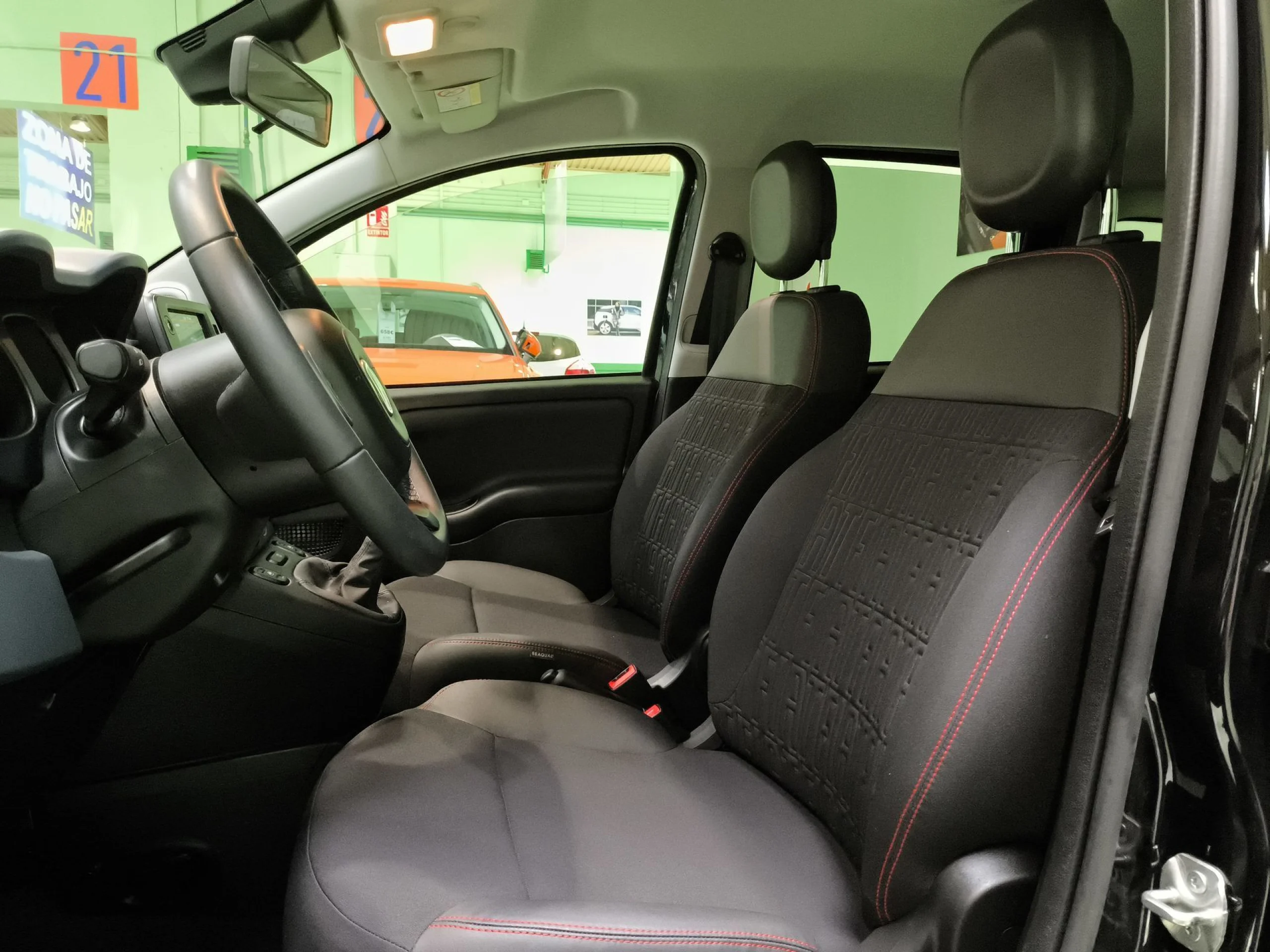 Fiat Panda 1.0 Hybrid Cross 51 kW (70 CV) - Foto 8
