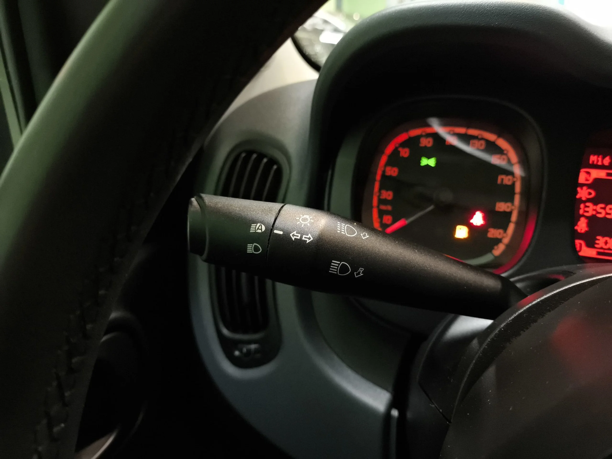 Fiat Panda 1.0 Hybrid Cross 51 kW (70 CV) - Foto 15
