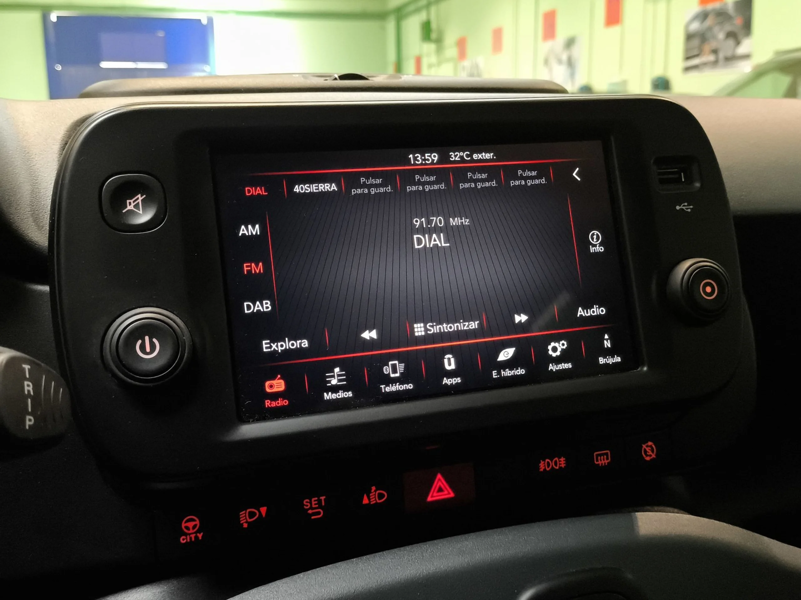 Fiat Panda 1.0 Hybrid Cross 51 kW (70 CV) - Foto 18