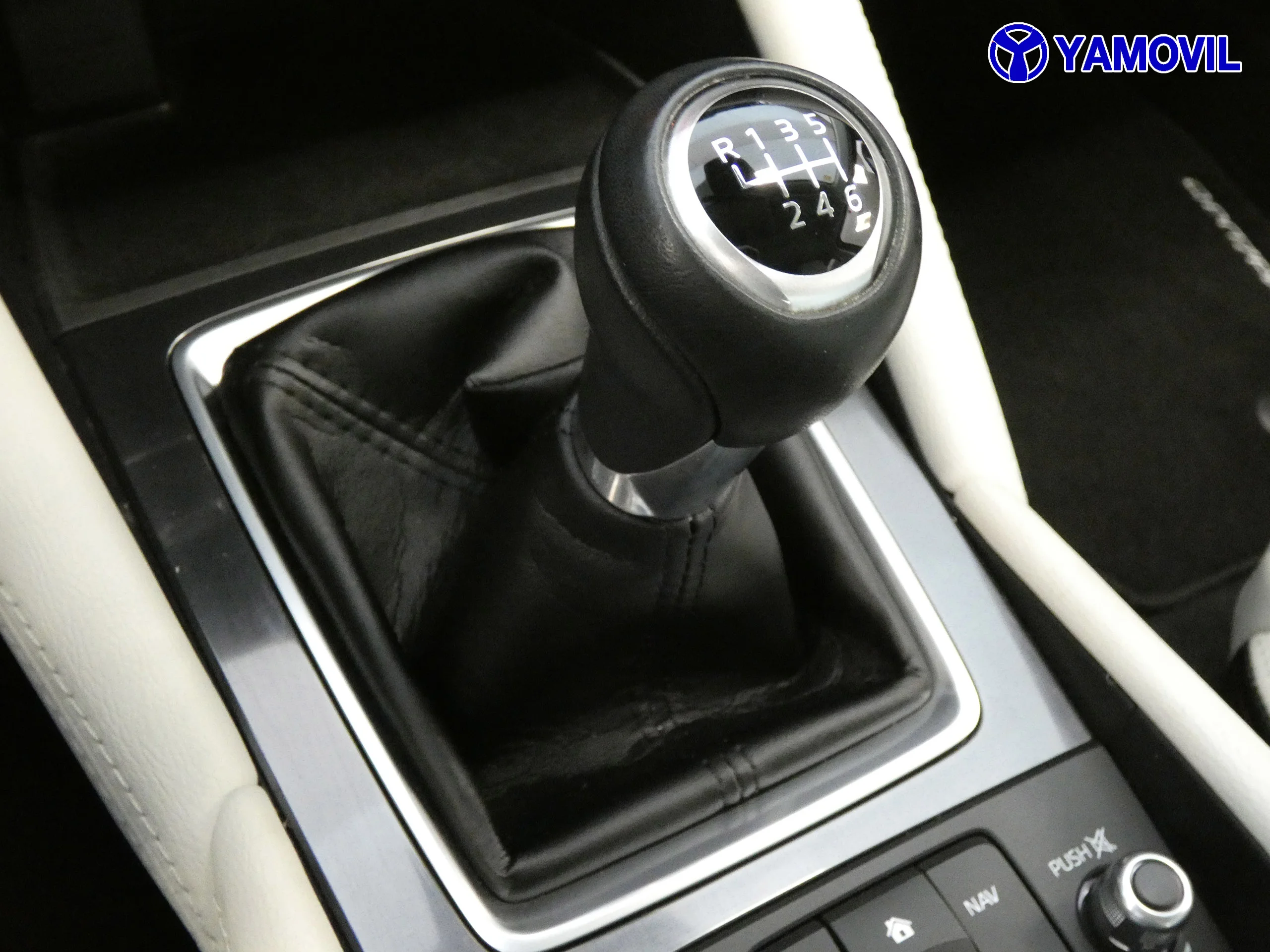 Mazda 6 2.2 DE LUXURY 4P - Foto 27