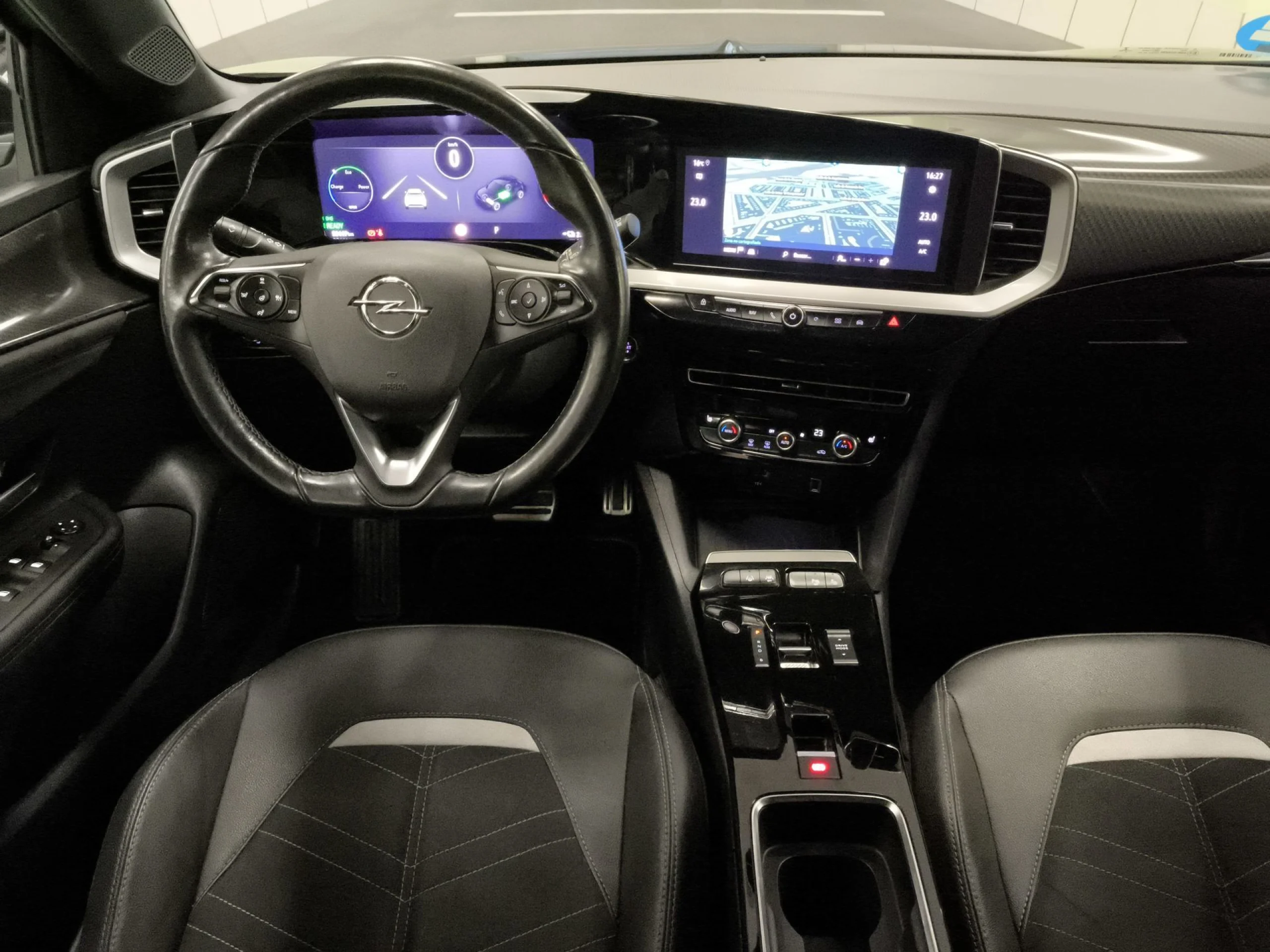 Opel Mokka-e BEV 50kWh Ultimate-e 100 kW (136 CV) - Foto 18