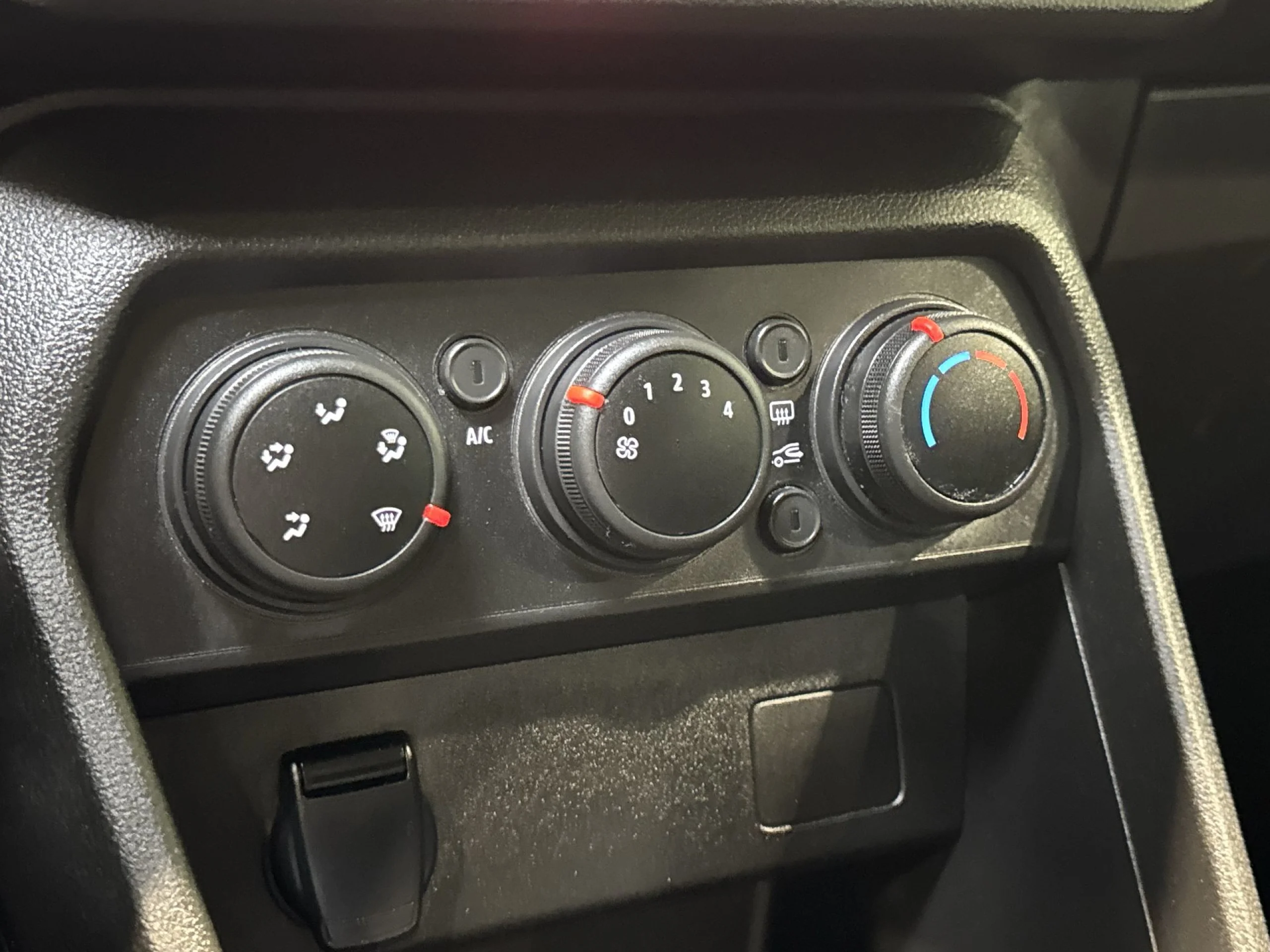 Dacia Sandero Essential TCe 66 kW (91 CV) - Foto 15