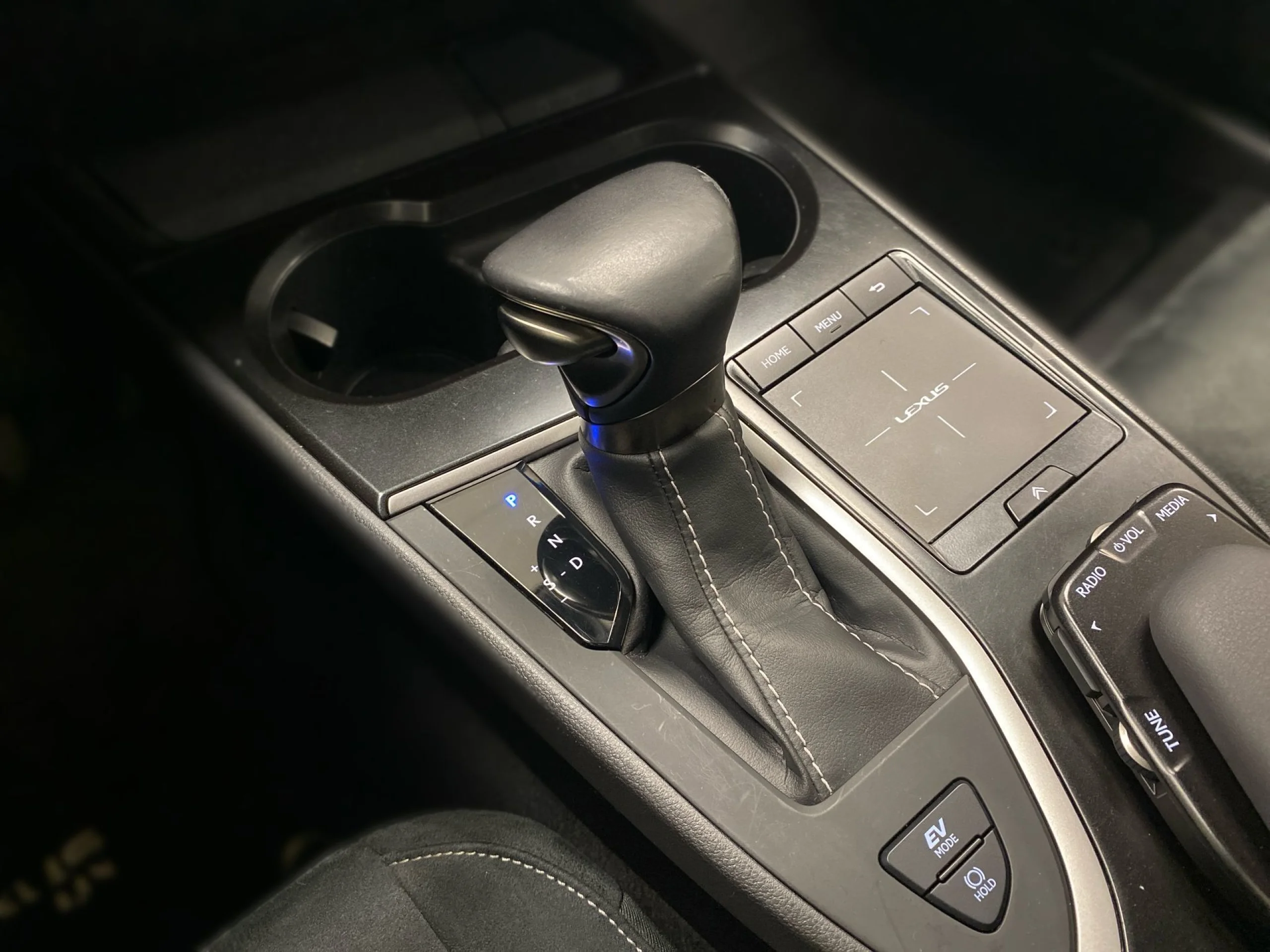 Lexus Ux 250h Executive 135 kW (184 CV) - Foto 16