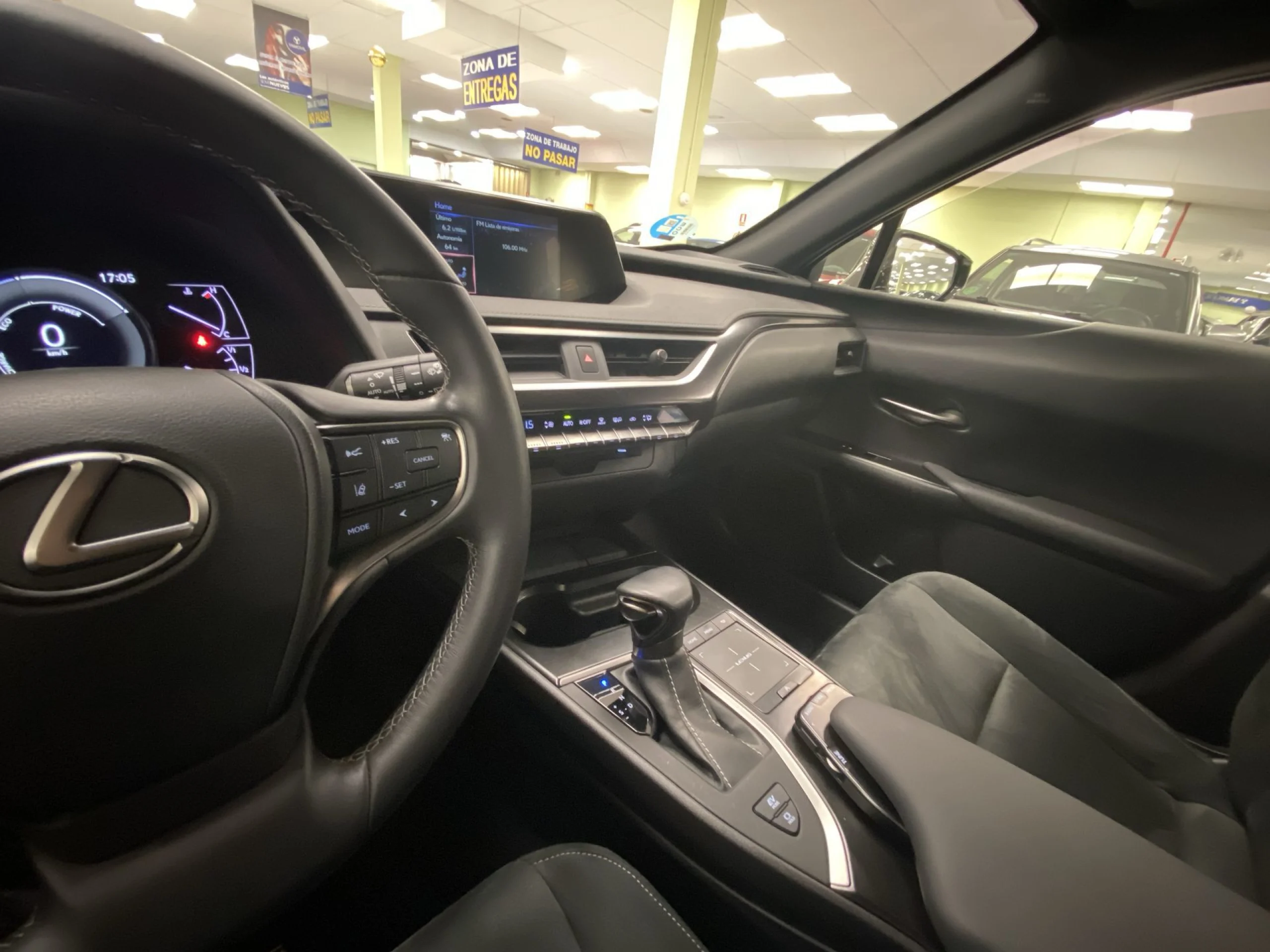 Lexus Ux 250h Executive 135 kW (184 CV) - Foto 17