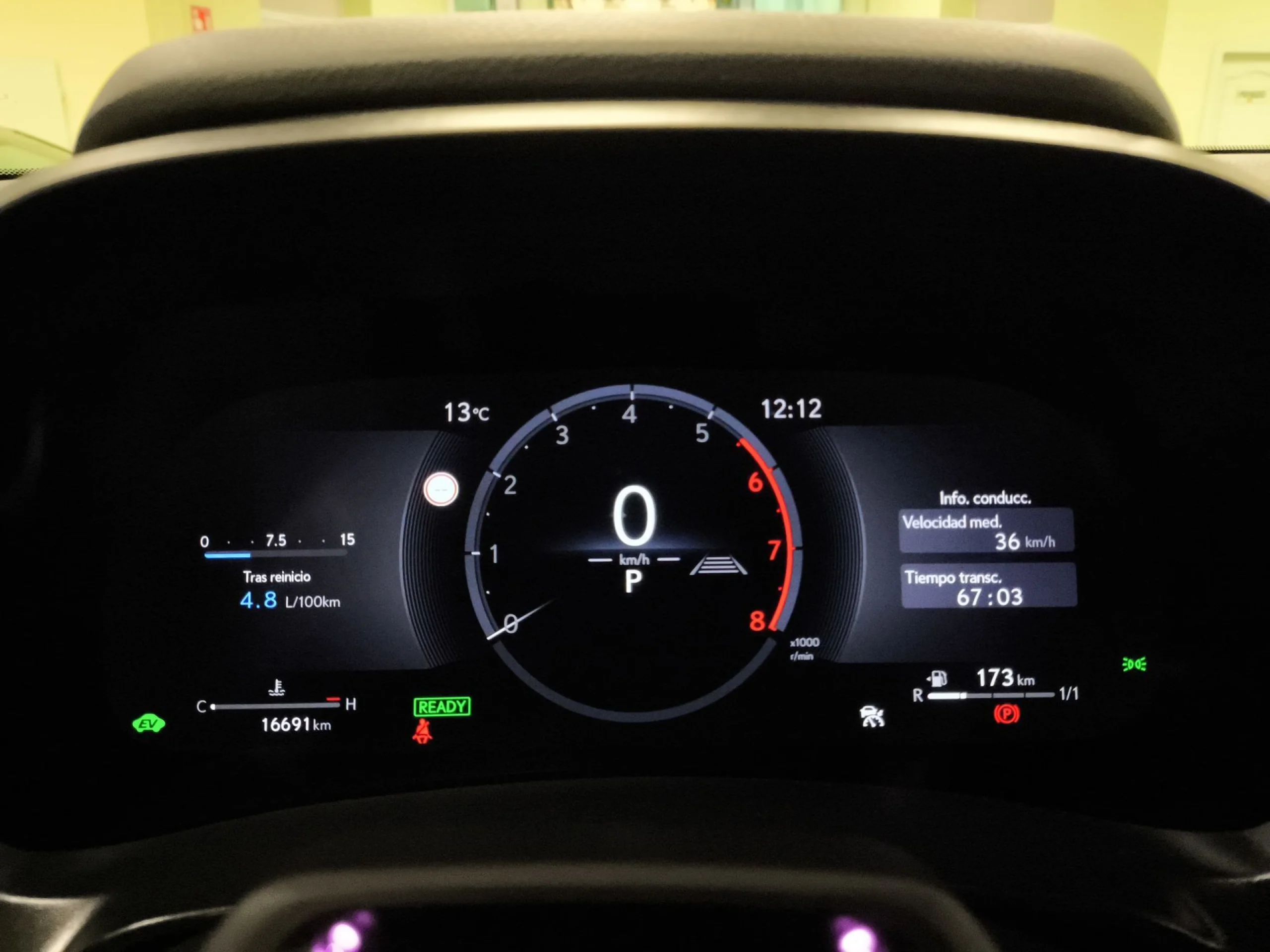 Lexus LBX 1.5 HEV Relax+ 100 kW (136 CV) - Foto 13