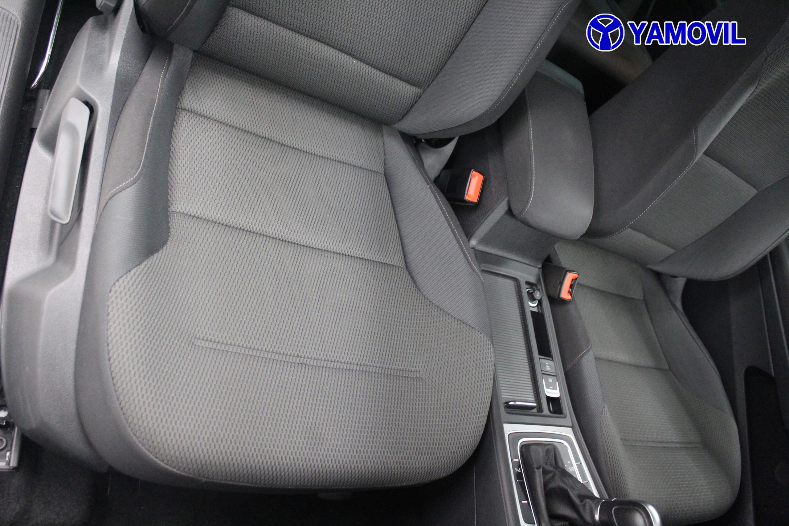Volkswagen Golf ADVANCE 1.4TSI BLUEMOTION 125CV 3P AUTOMATICO - Foto 18
