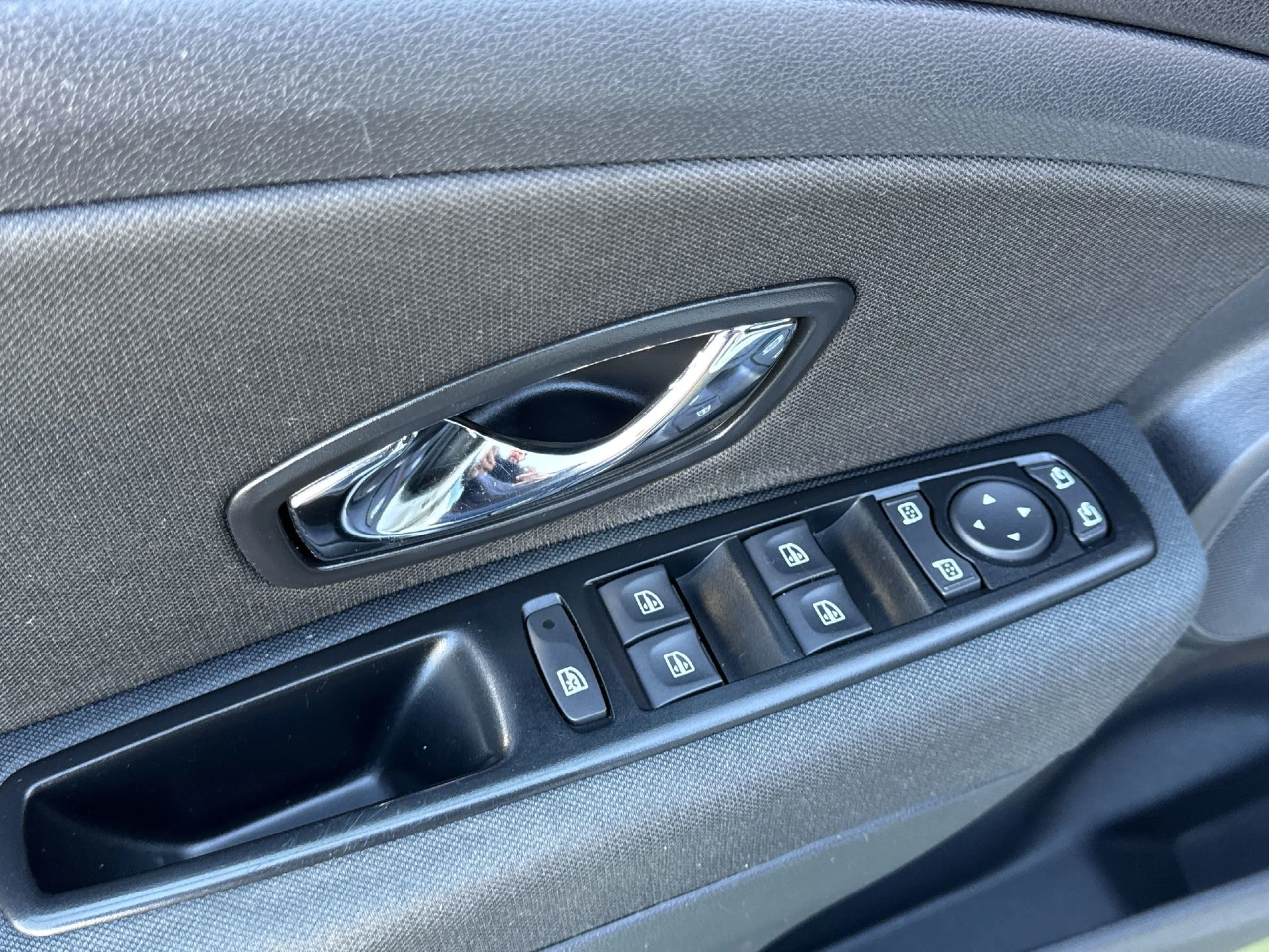 Renault Megane Sport Tourer Limited Energy SANDS TCe 85 kW (115 CV) - Foto 10