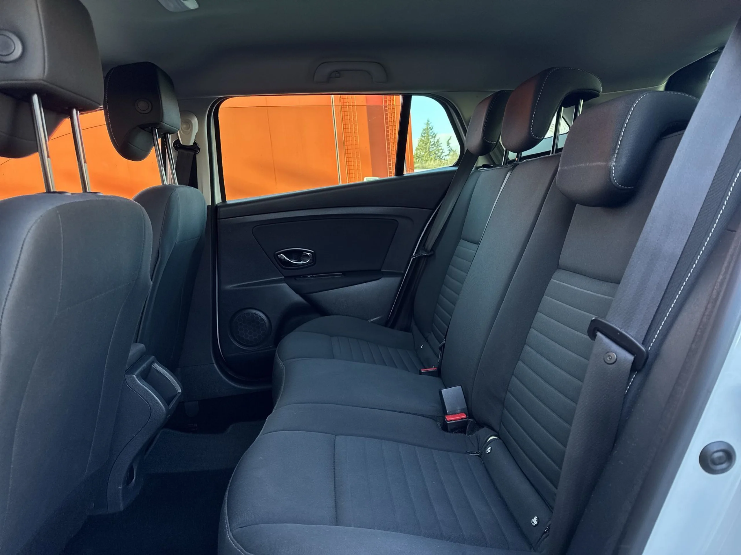 Renault Megane Sport Tourer Limited Energy SANDS TCe 85 kW (115 CV) - Foto 18