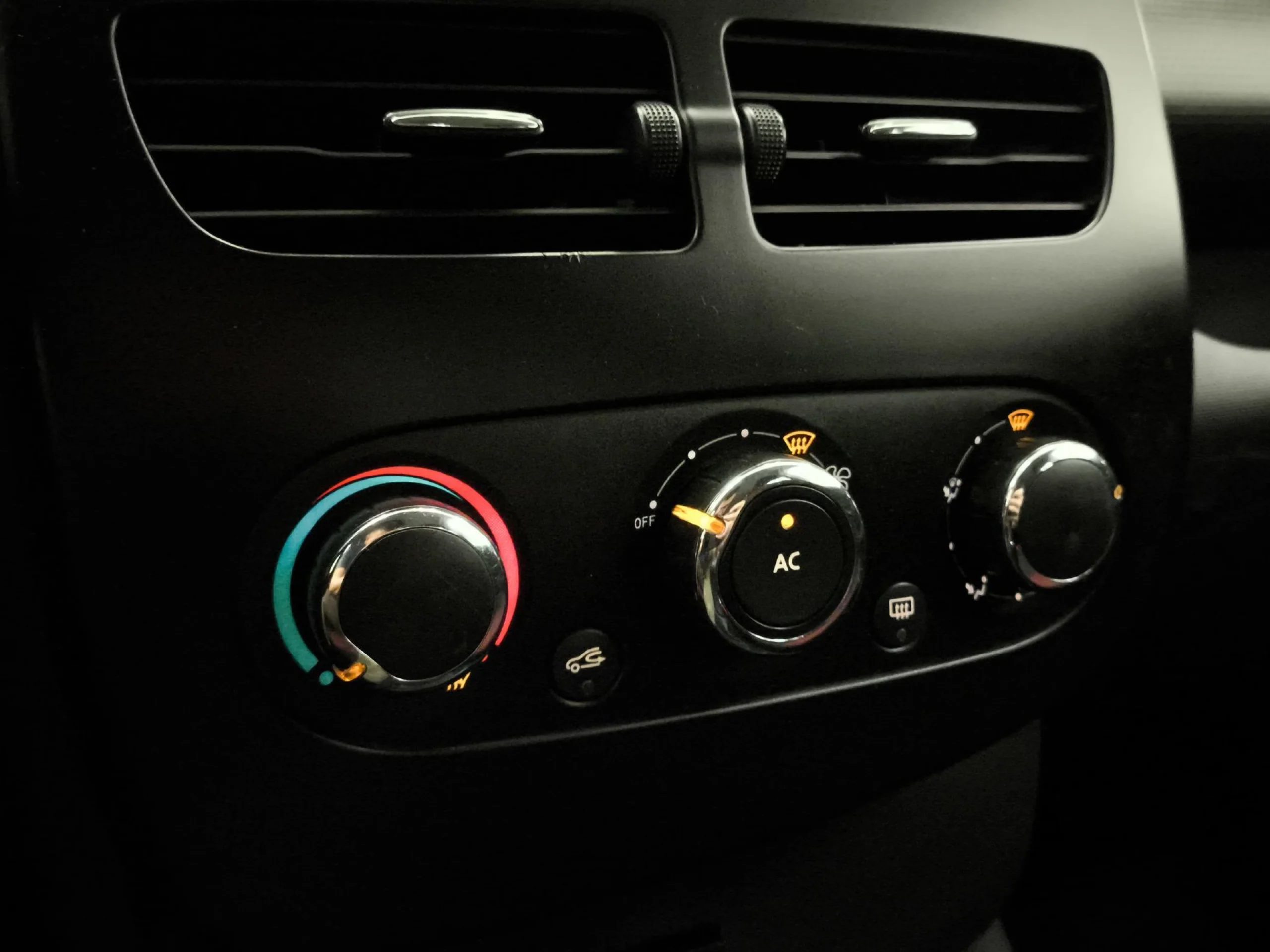 Renault Clio Business dCi 55 kW (75 CV) - Foto 18