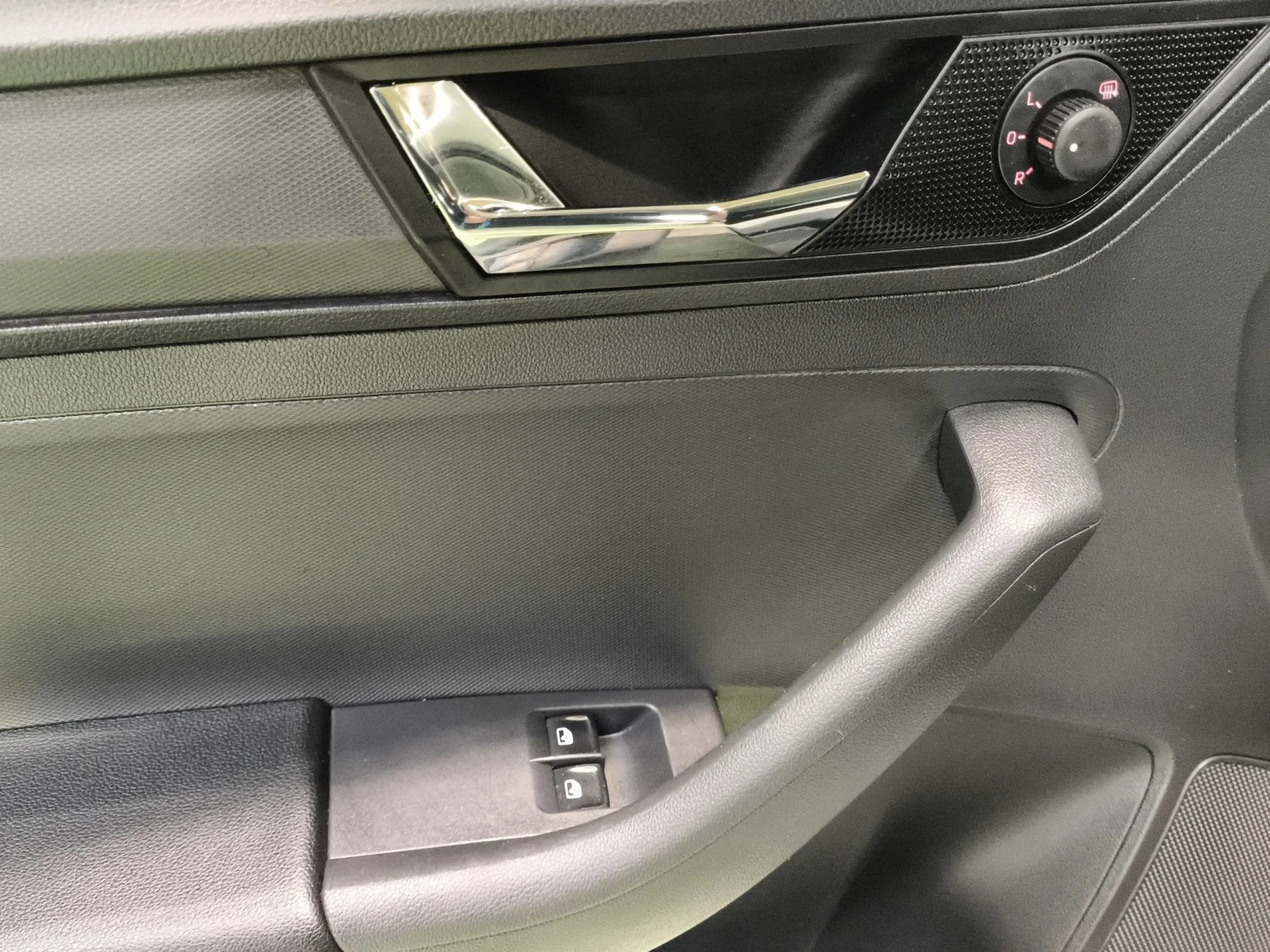 Seat Toledo 1.0 TSI Reference Plus Limited 70 kW (95 CV) - Foto 10