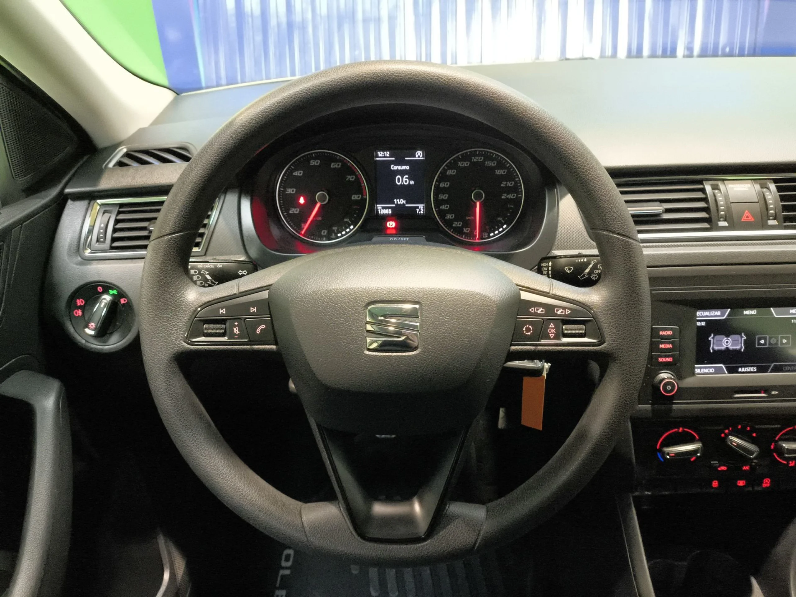 Seat Toledo 1.0 TSI Reference Plus Limited 70 kW (95 CV) - Foto 11