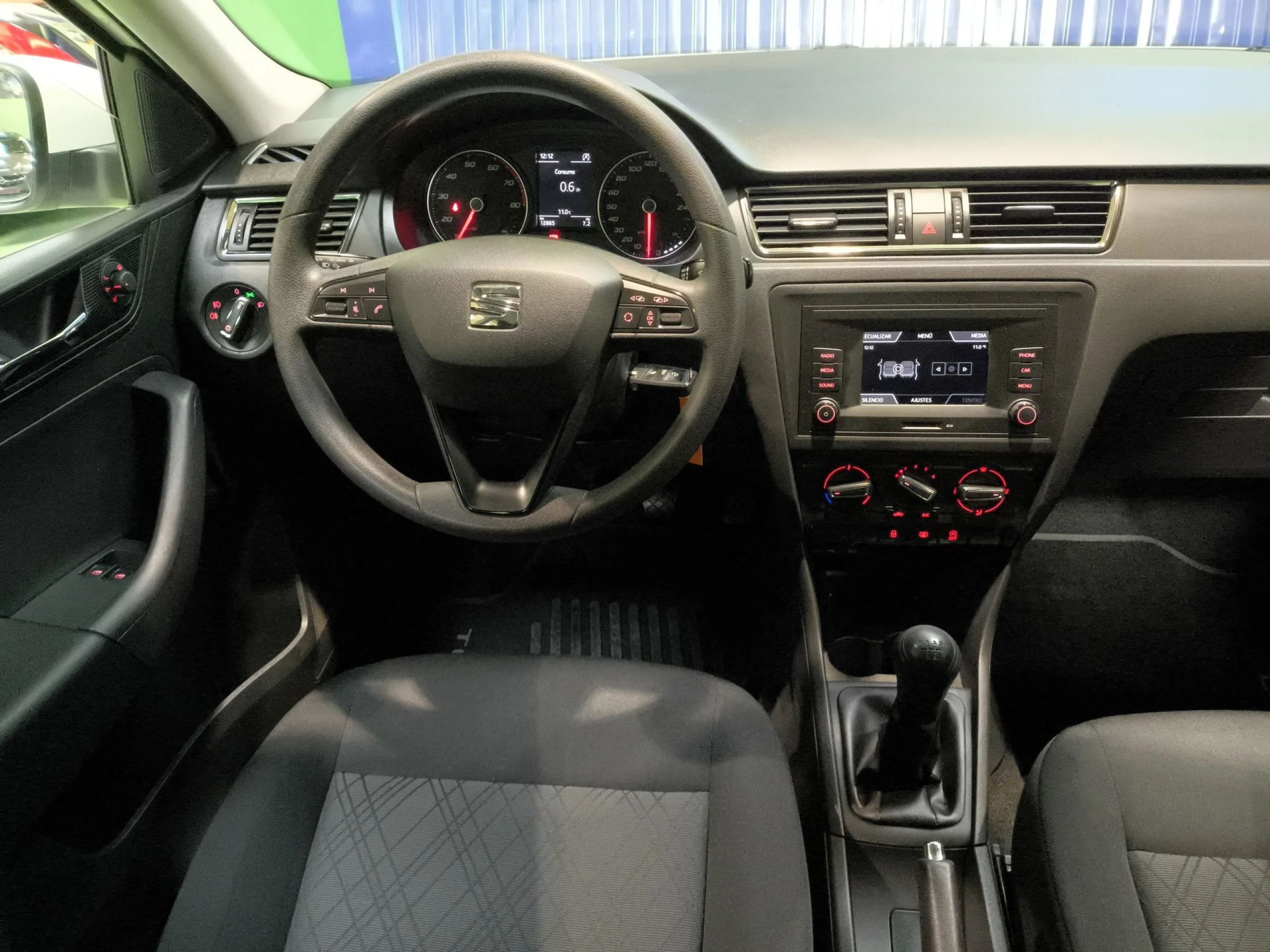 Seat Toledo 1.0 TSI Reference Plus Limited 70 kW (95 CV) - Foto 16