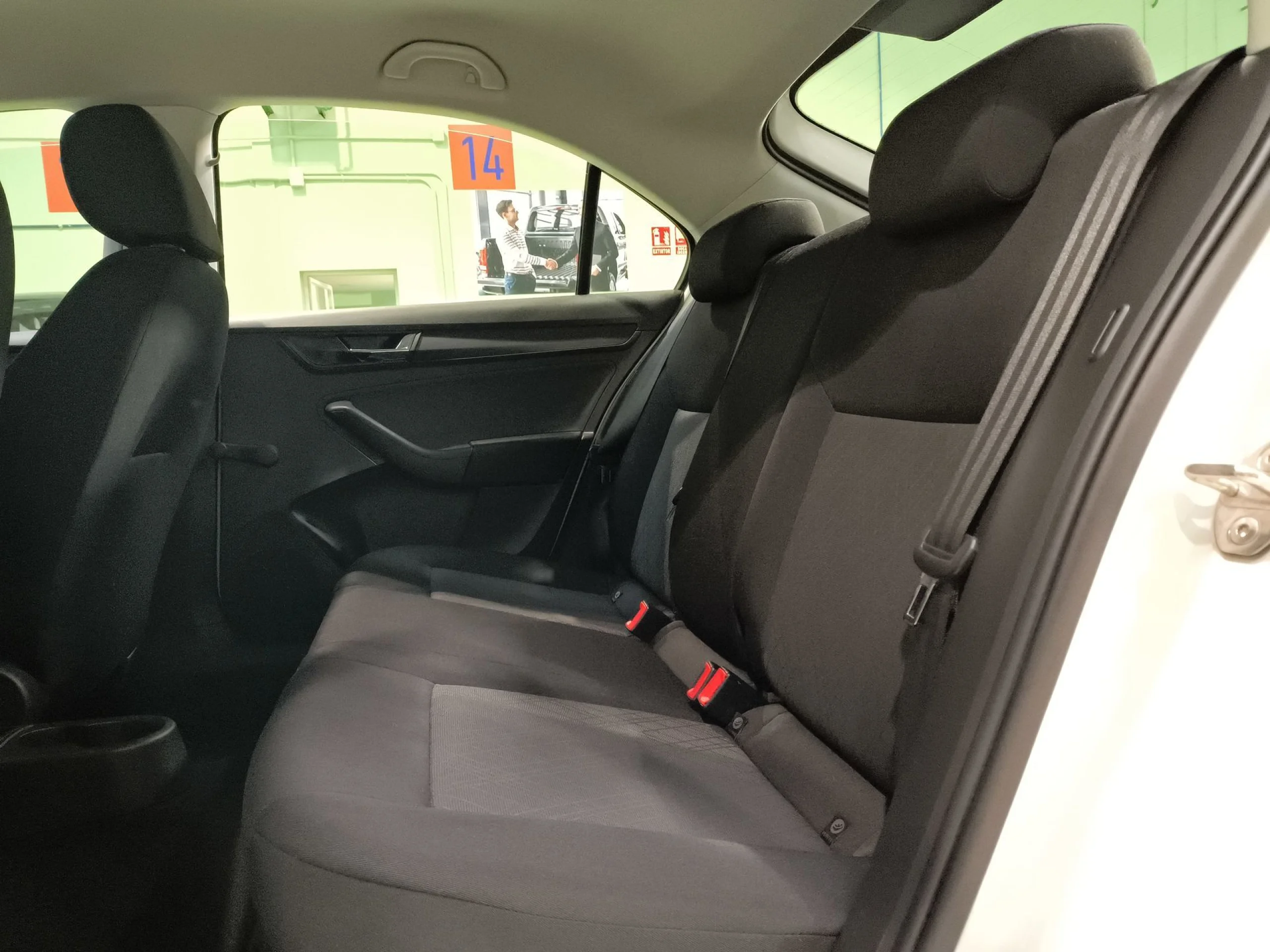 Seat Toledo 1.0 TSI Reference Plus Limited 70 kW (95 CV) - Foto 17