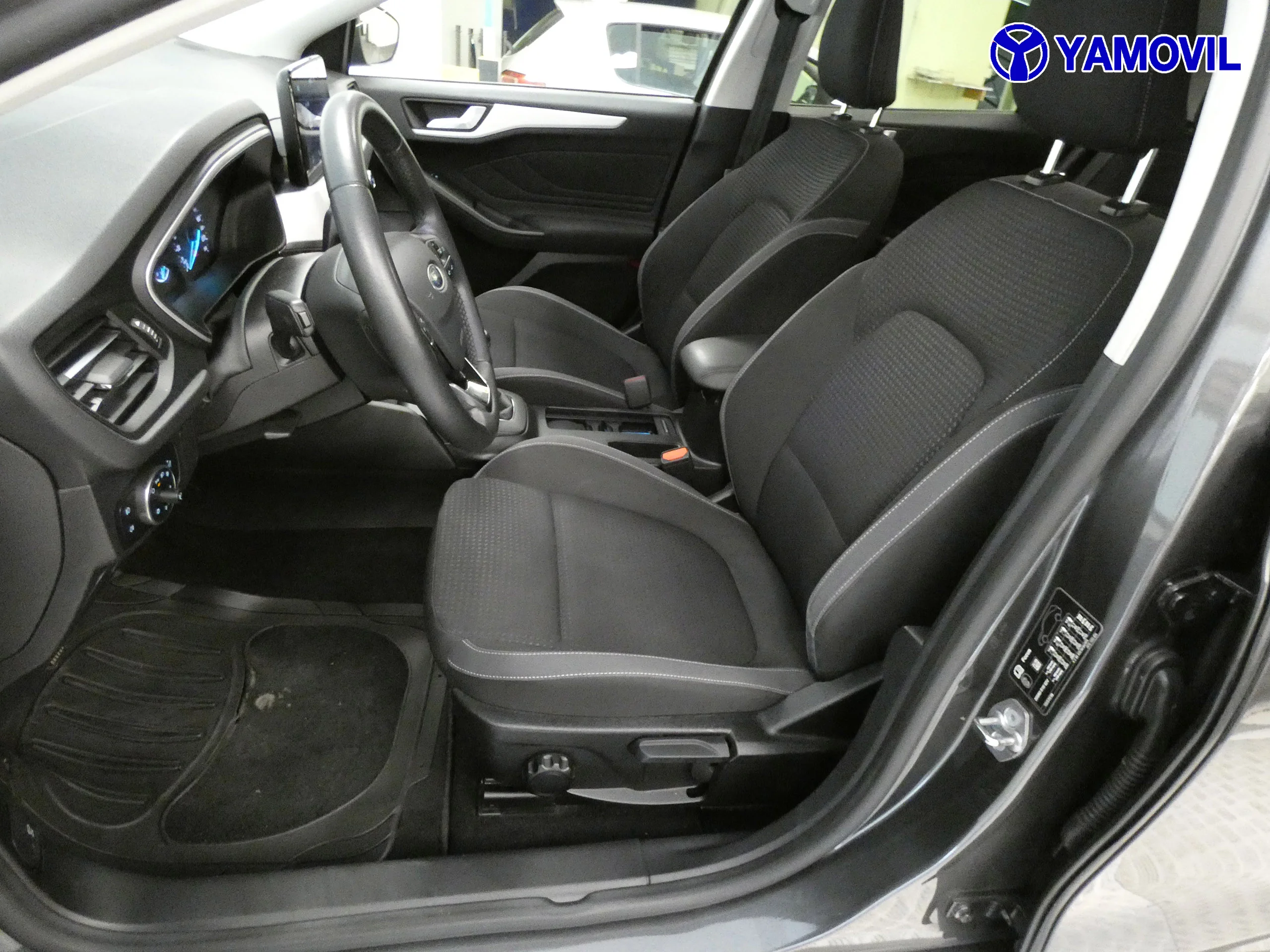 Ford Focus 1.0 ECOBOOST TREND - Foto 18