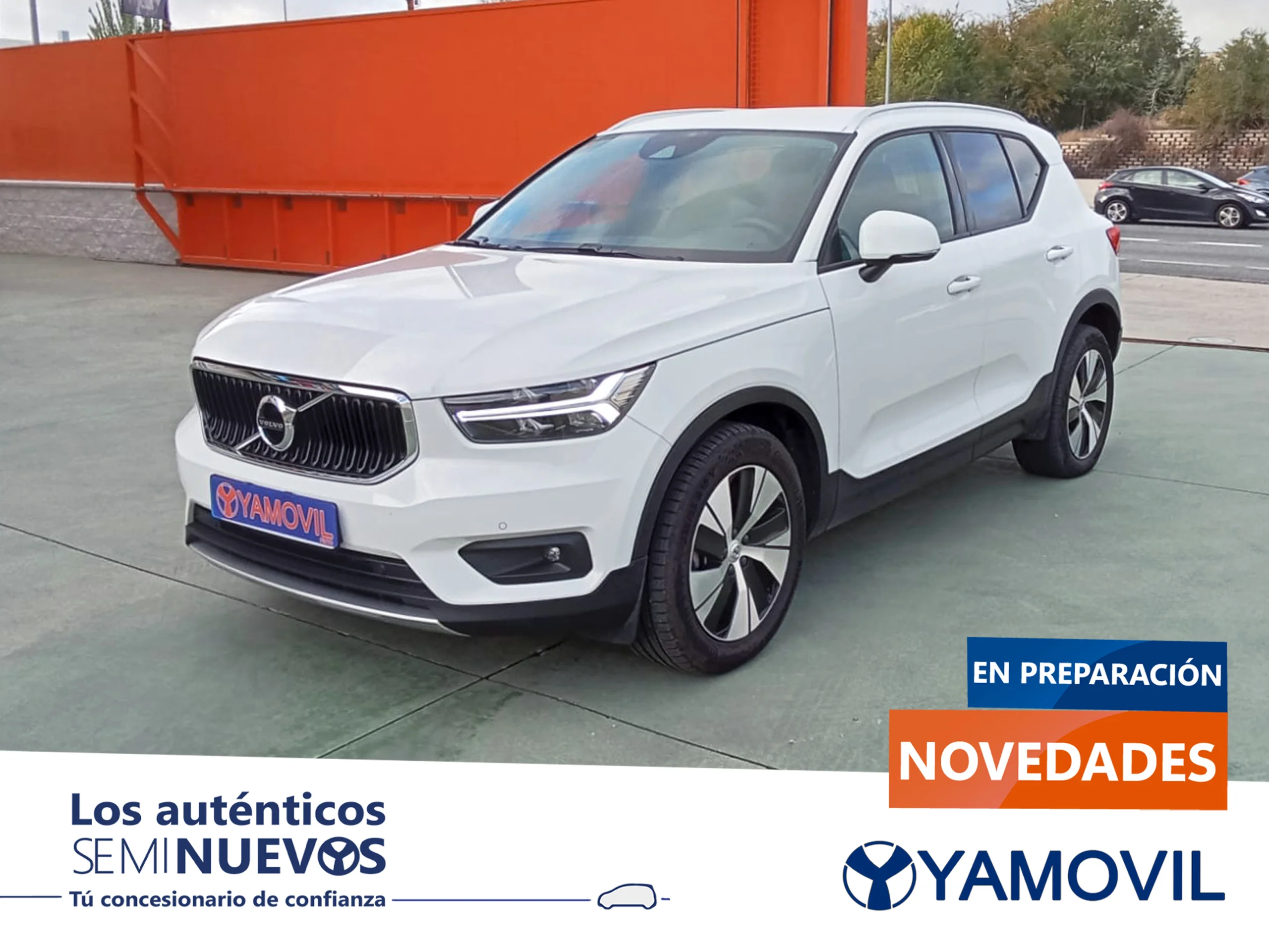 Volvo XC40 T2 Momentum 95 kW (129 CV) - Foto 1