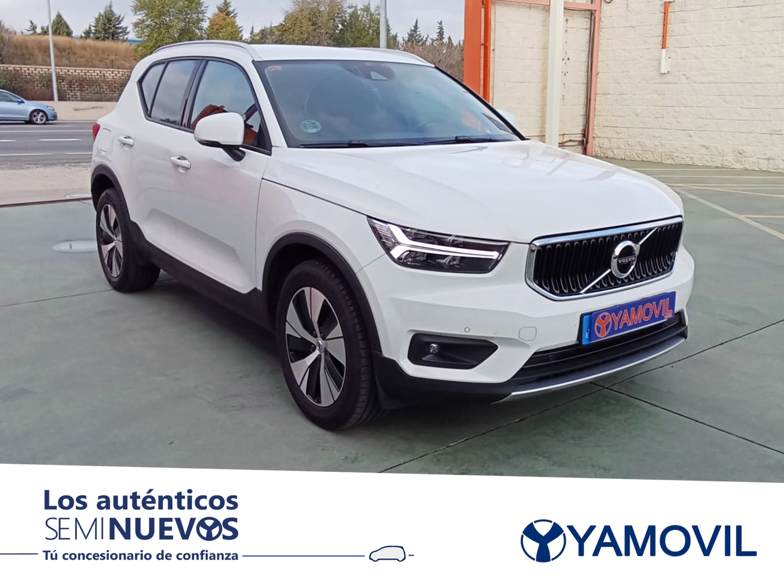 Volvo XC40 T2 Momentum 95 kW (129 CV) - Foto 3