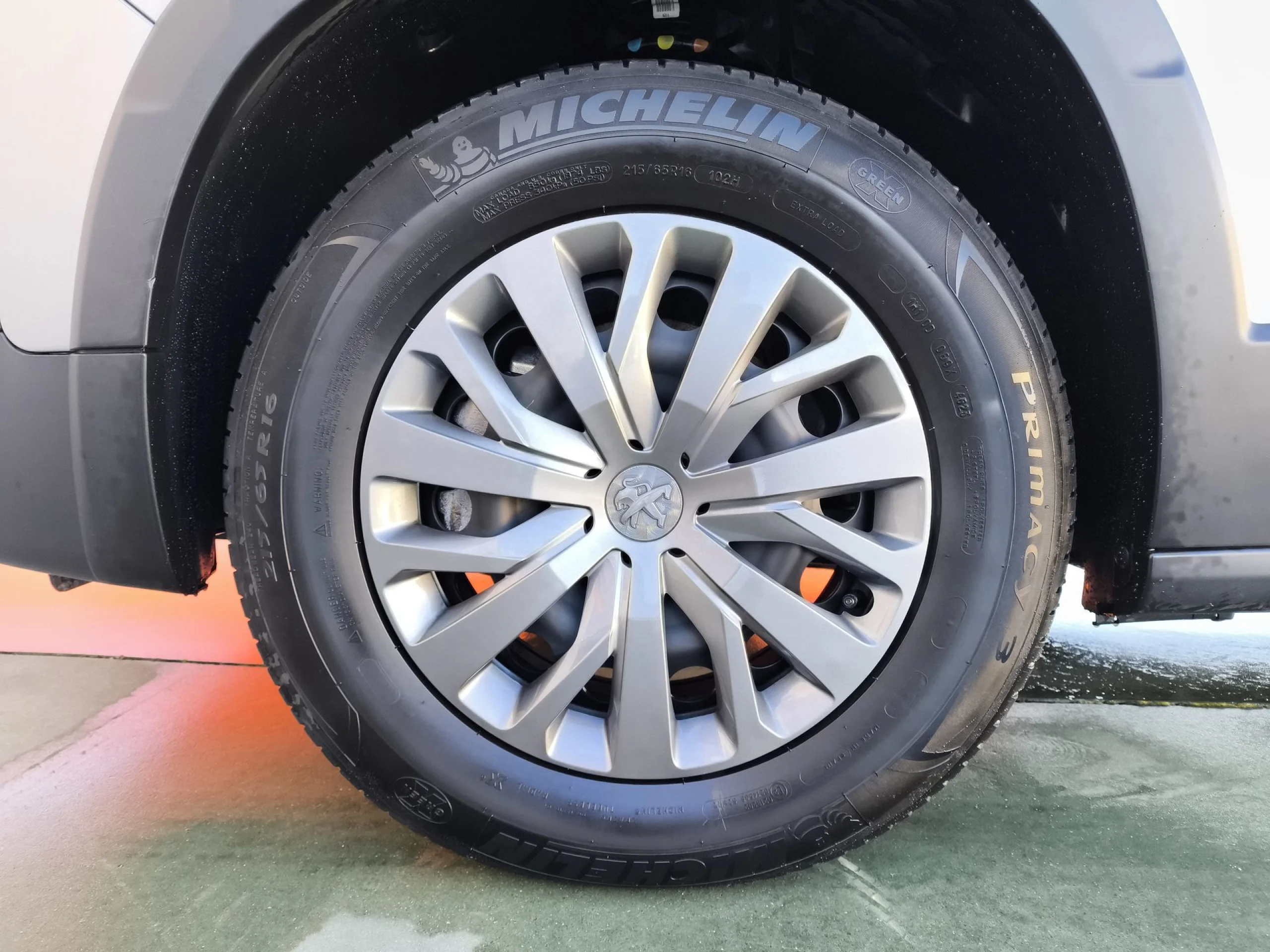 Peugeot Rifter BlueHDi 100 Allure Business Standard 73 kW (100 CV) - Foto 7