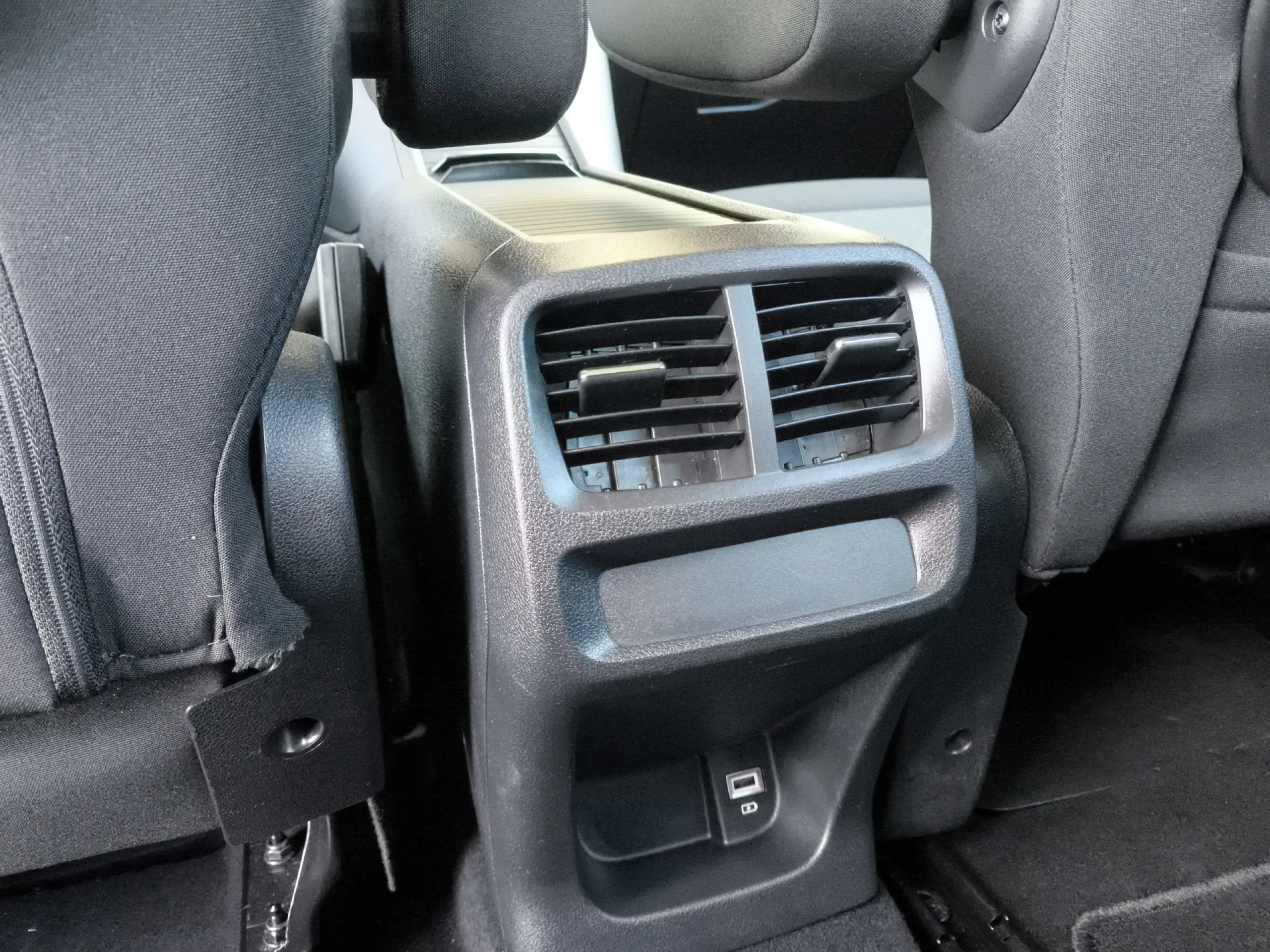 Peugeot Rifter BlueHDi 100 Allure Business Standard 73 kW (100 CV) - Foto 21