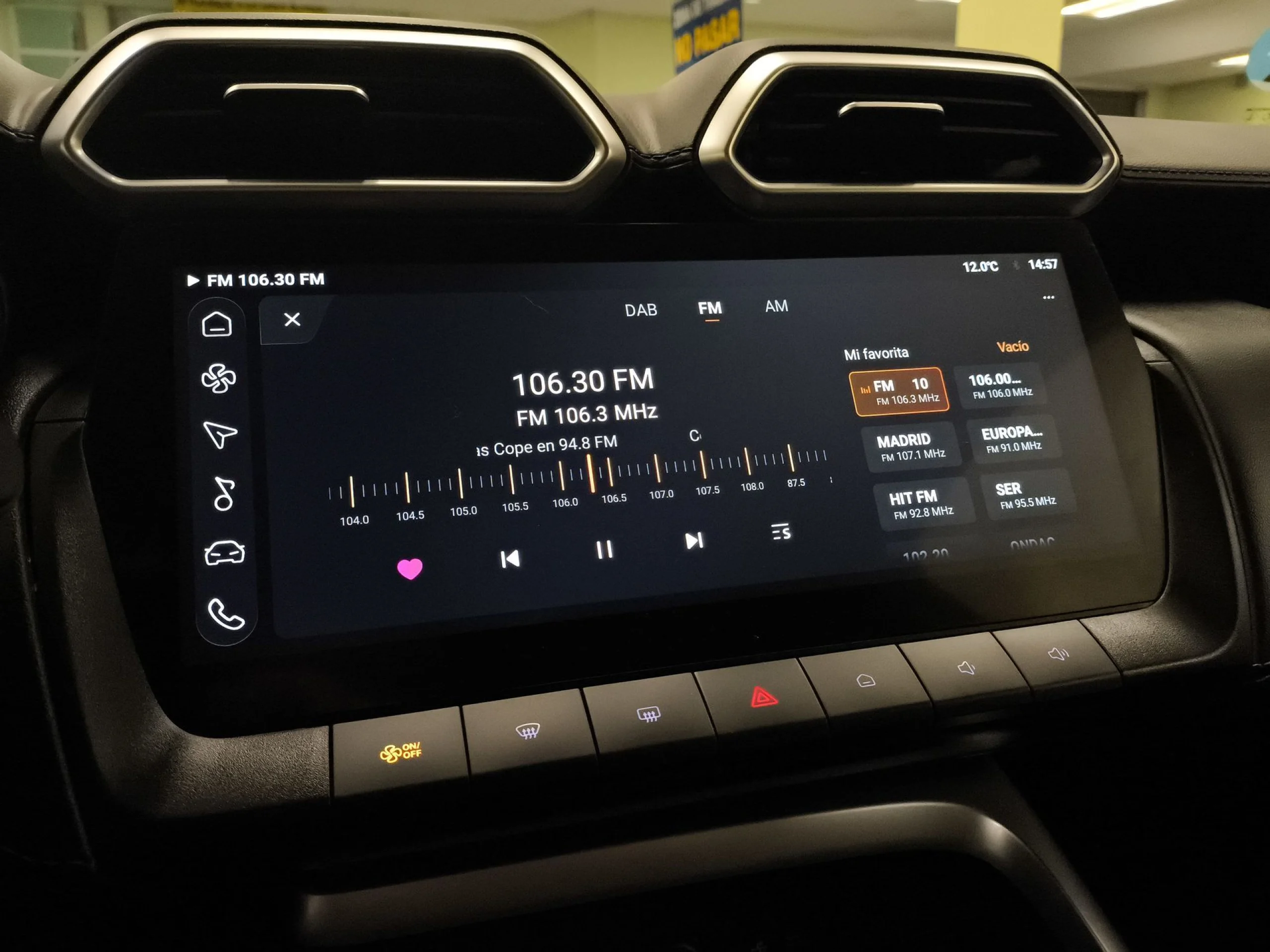 MG ZS 1.5 Hybrid+ Standard 145 kW (197 CV) - Foto 15