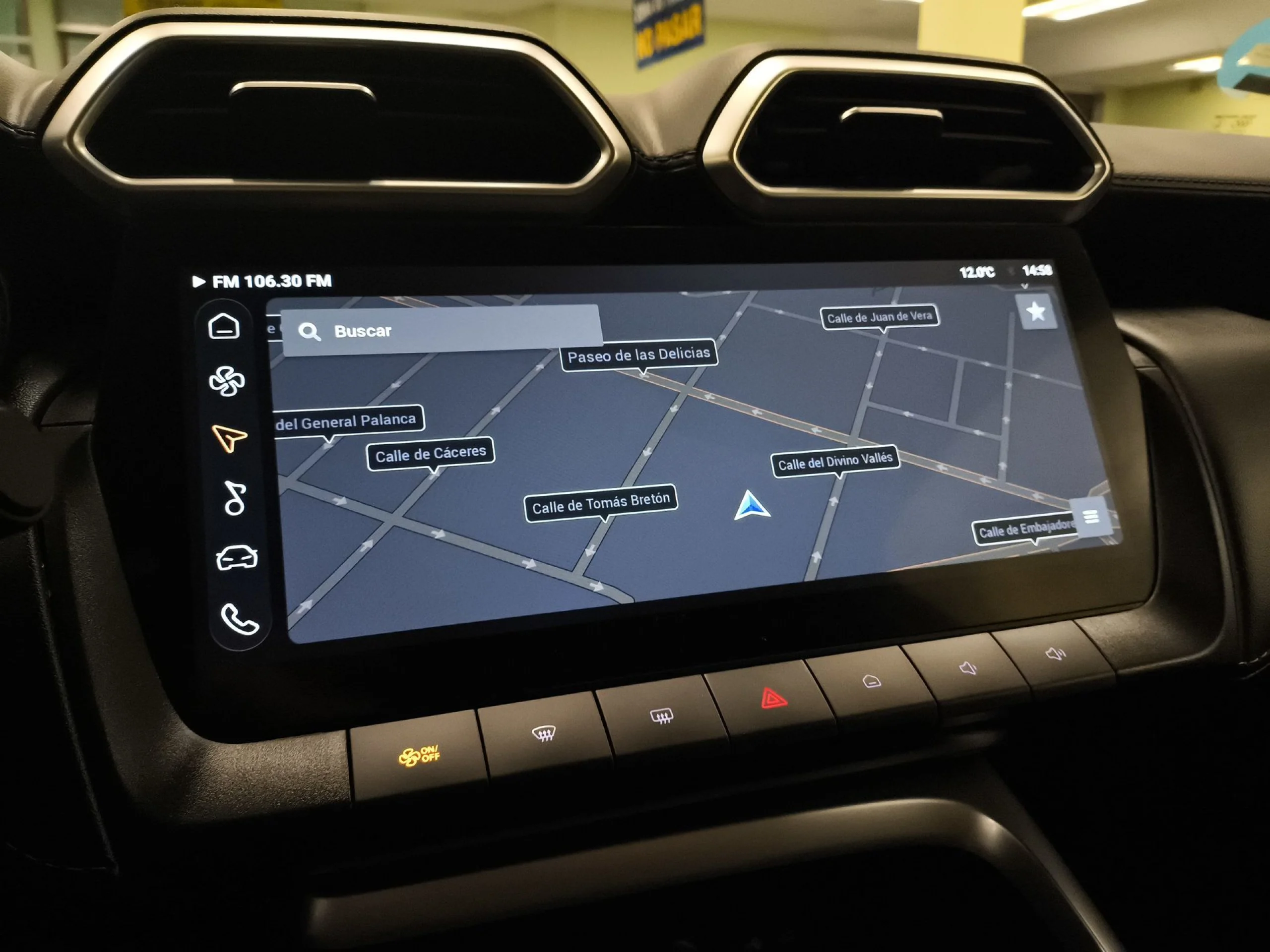 MG ZS 1.5 Hybrid+ Standard 145 kW (197 CV) - Foto 17