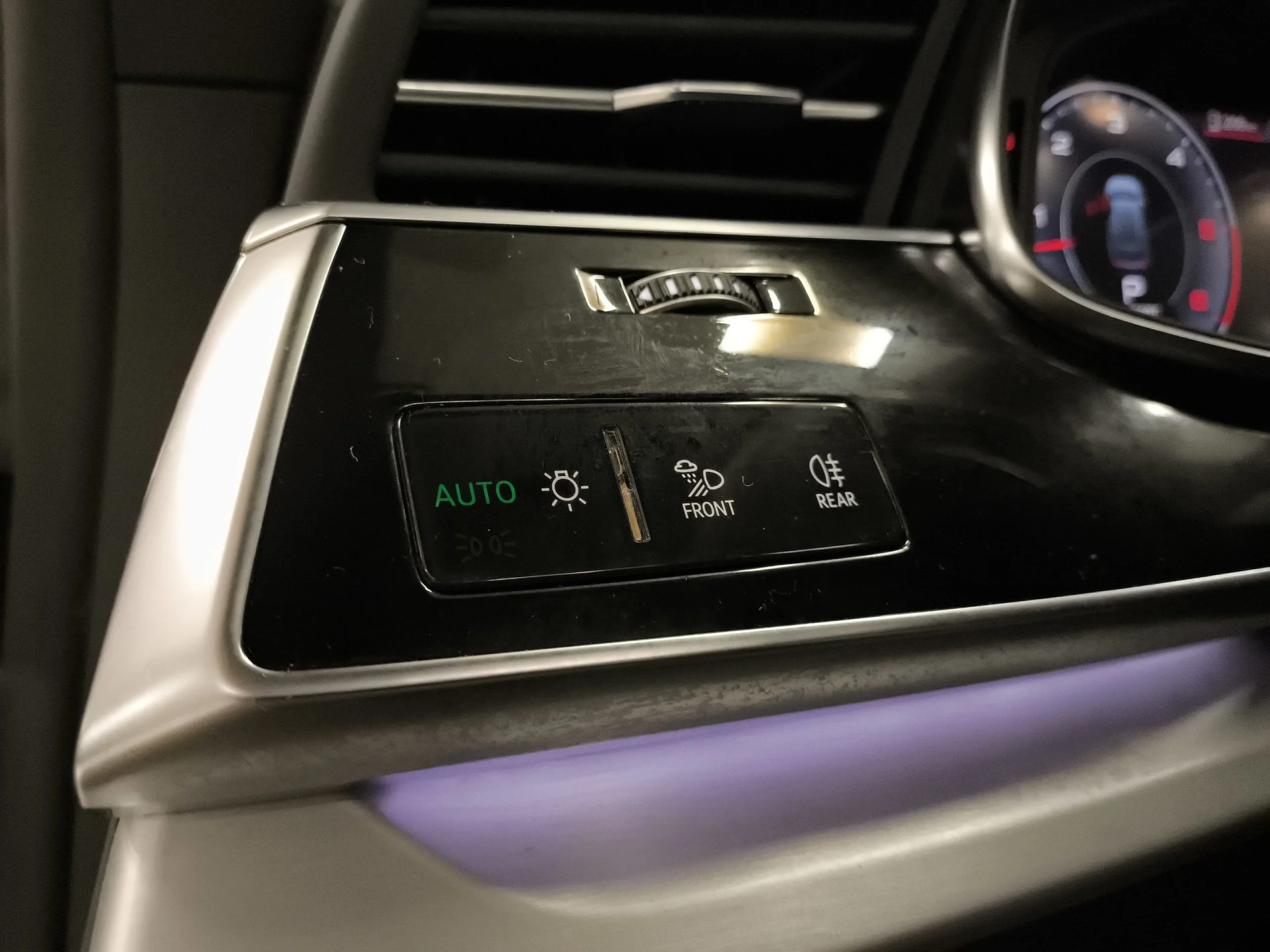 Audi Q8 Black line 50 TDI quattro 210 kW (286 CV) tiptronic - Foto 12