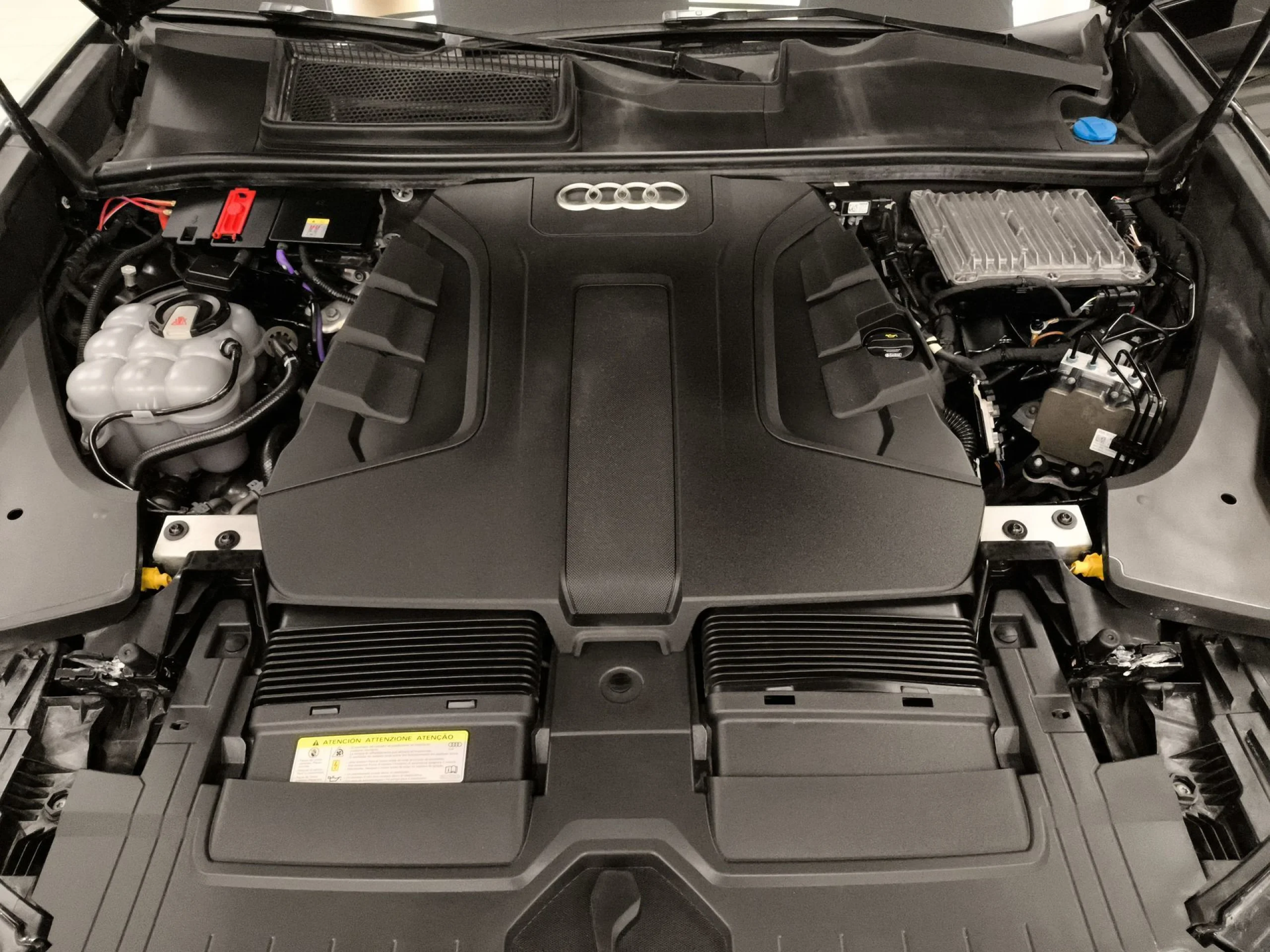 Audi Q8 Black line 50 TDI quattro 210 kW (286 CV) tiptronic - Foto 33